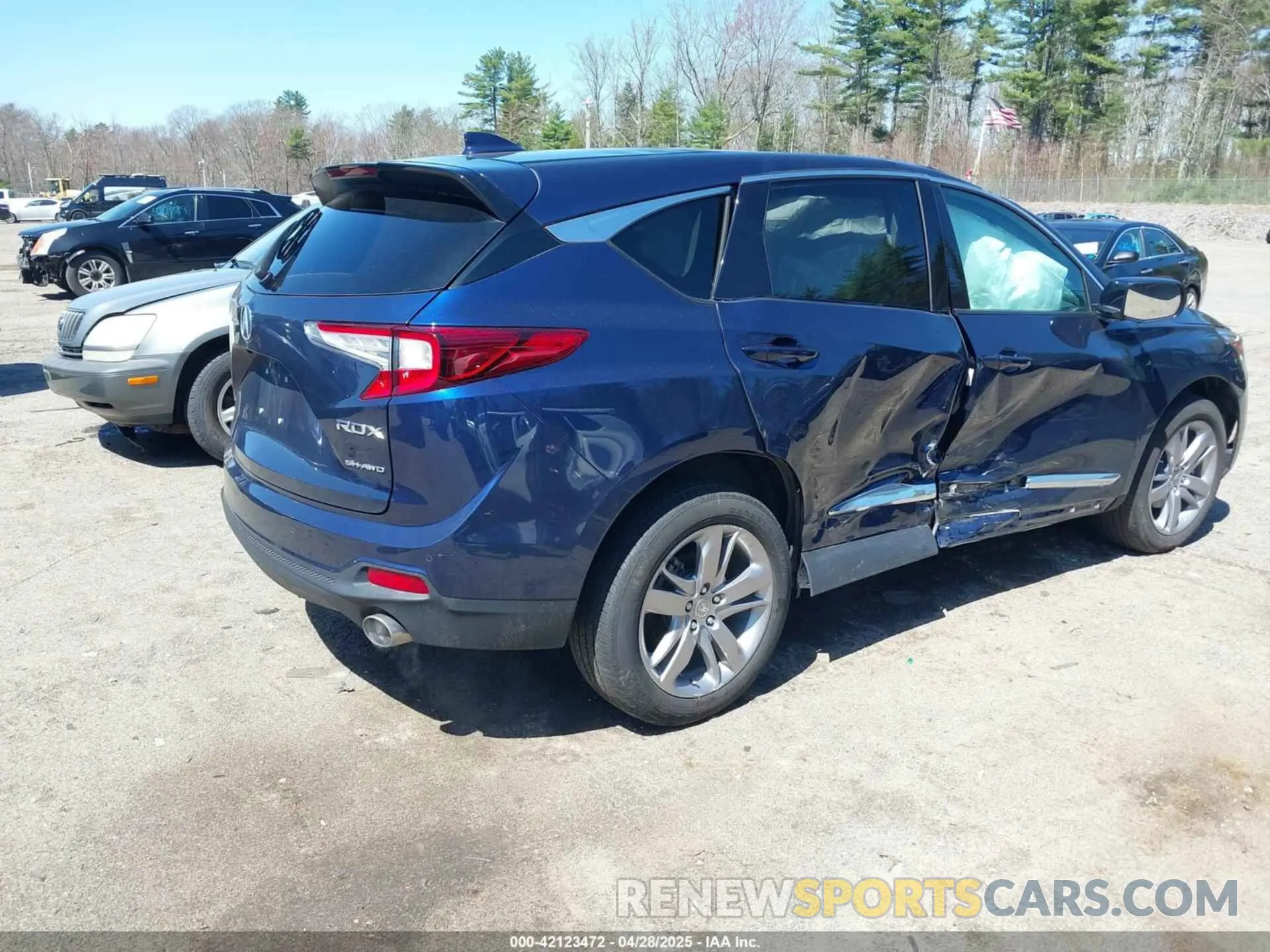 4 Photograph of a damaged car 5J8TC2H75ML030537 ACURA RDX 2021