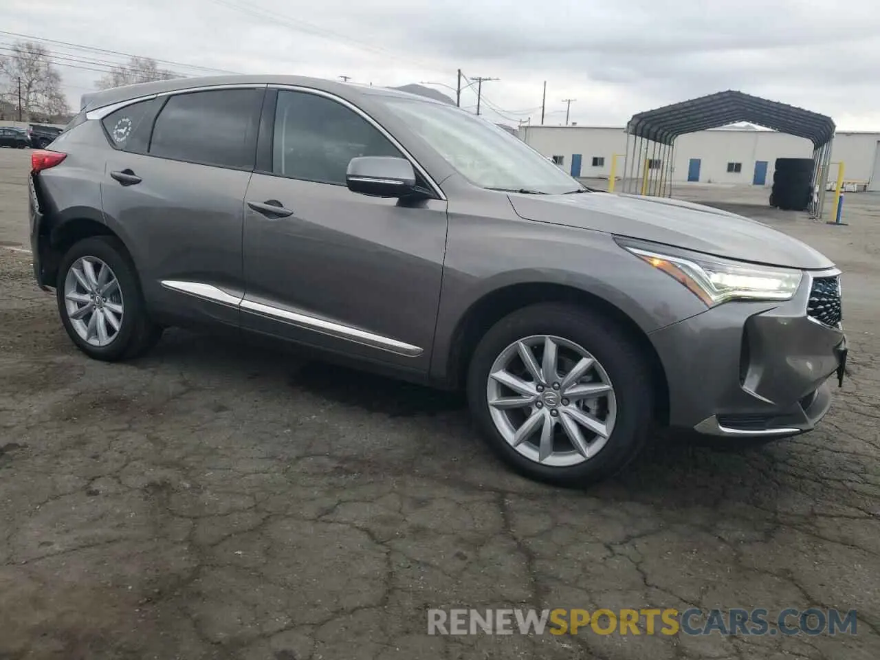 4 Photograph of a damaged car 5J8TC1H31NL000833 ACURA RDX 2022