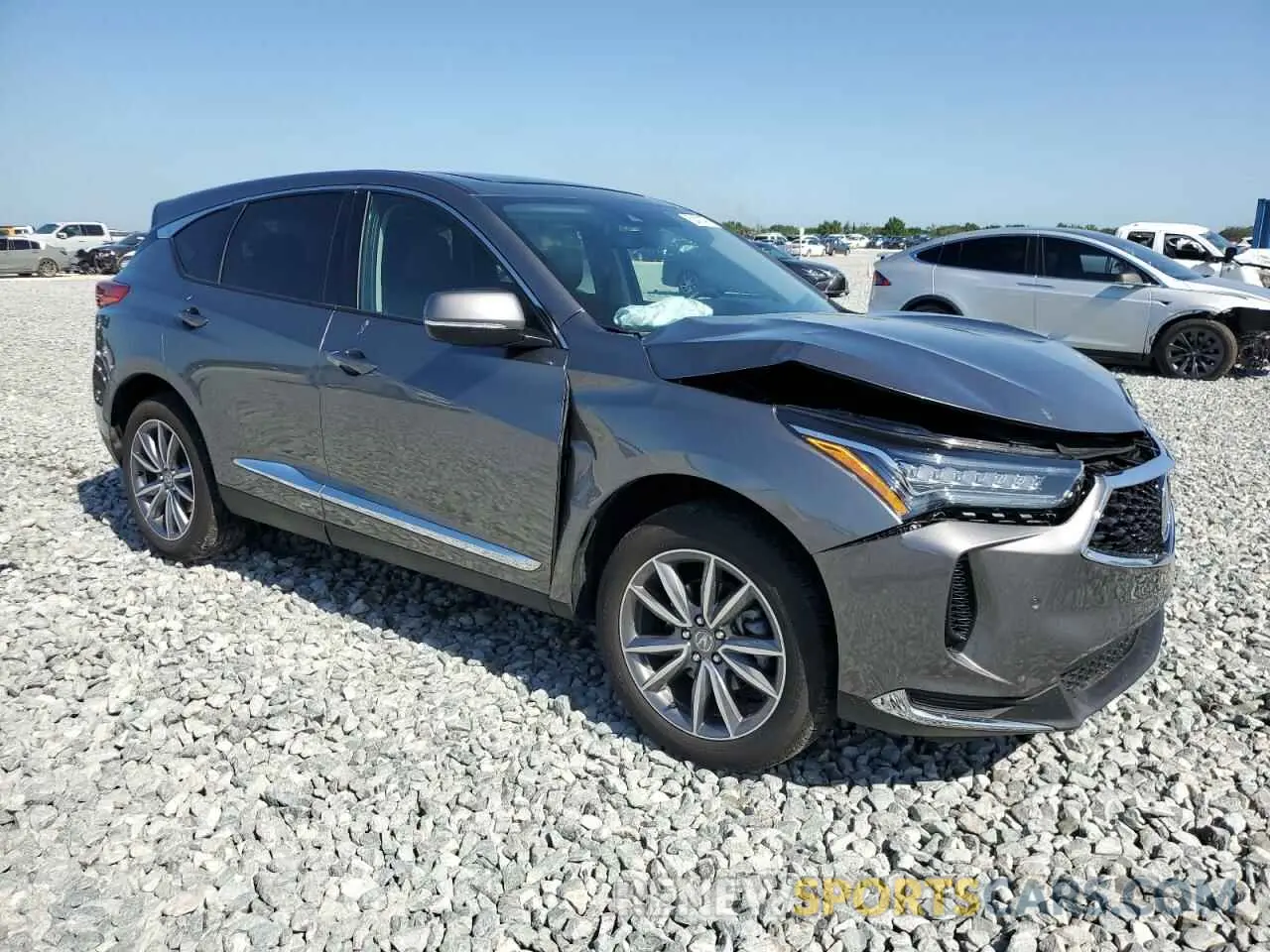 4 Photograph of a damaged car 5J8TC1H55NL002375 ACURA RDX 2022