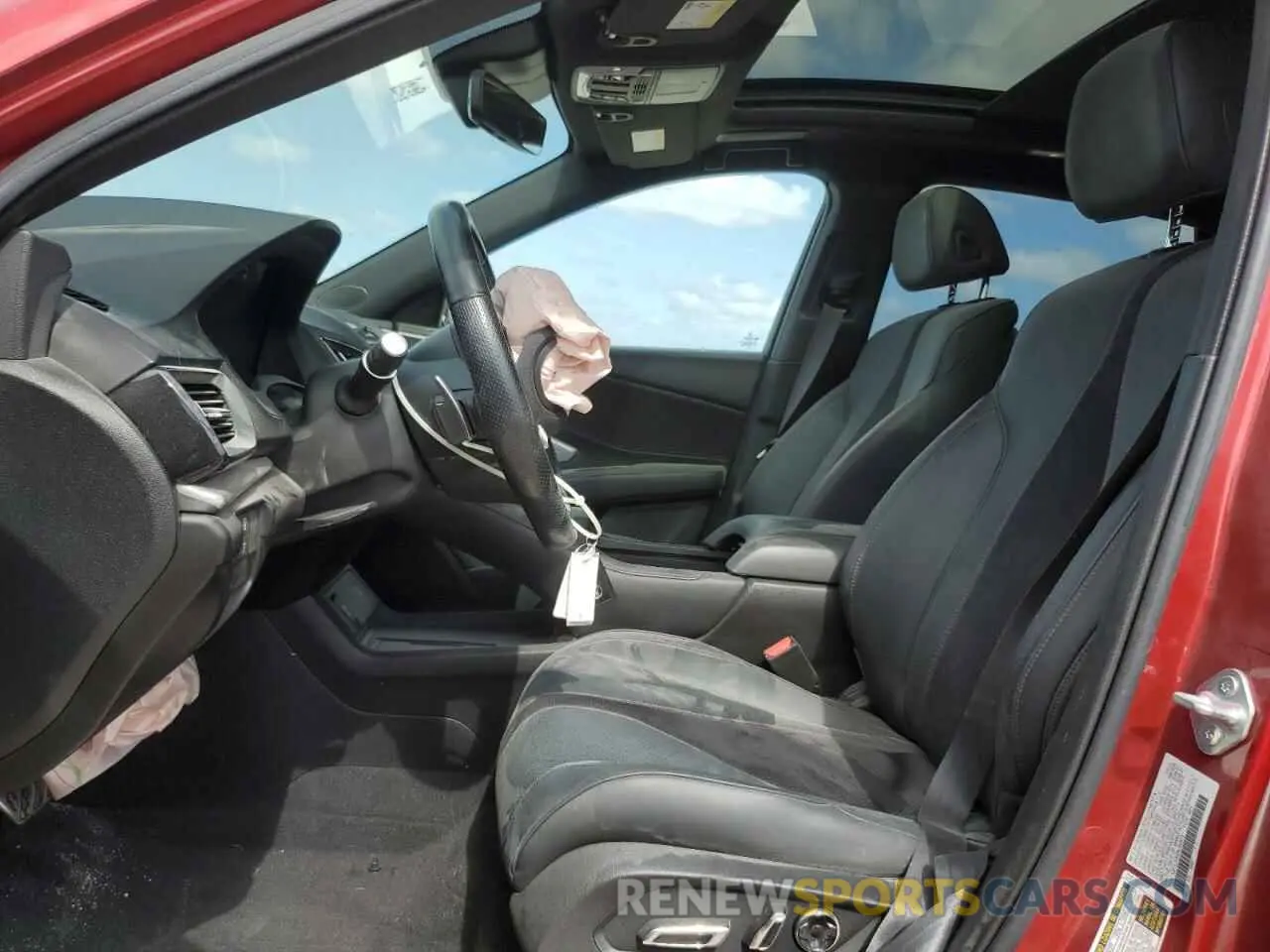 7 Photograph of a damaged car 5J8TC1H62NL002679 ACURA RDX 2022