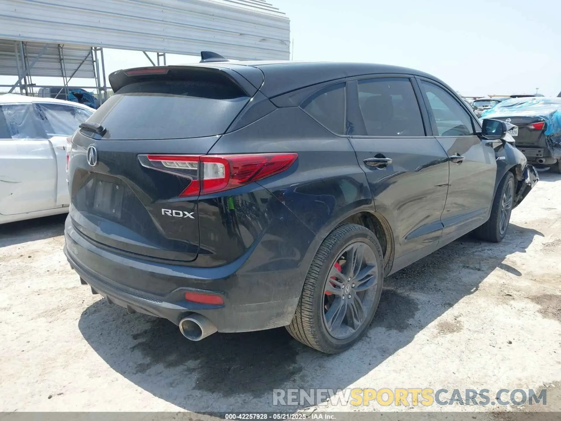 4 Photograph of a damaged car 5J8TC1H6XNL006589 ACURA RDX 2022