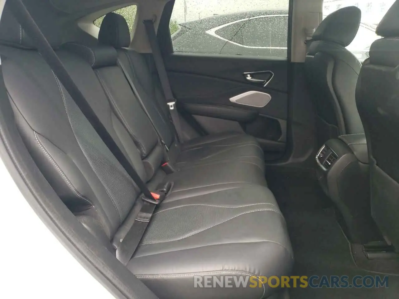 11 Photograph of a damaged car 5J8TC2H50NL017632 ACURA RDX 2022