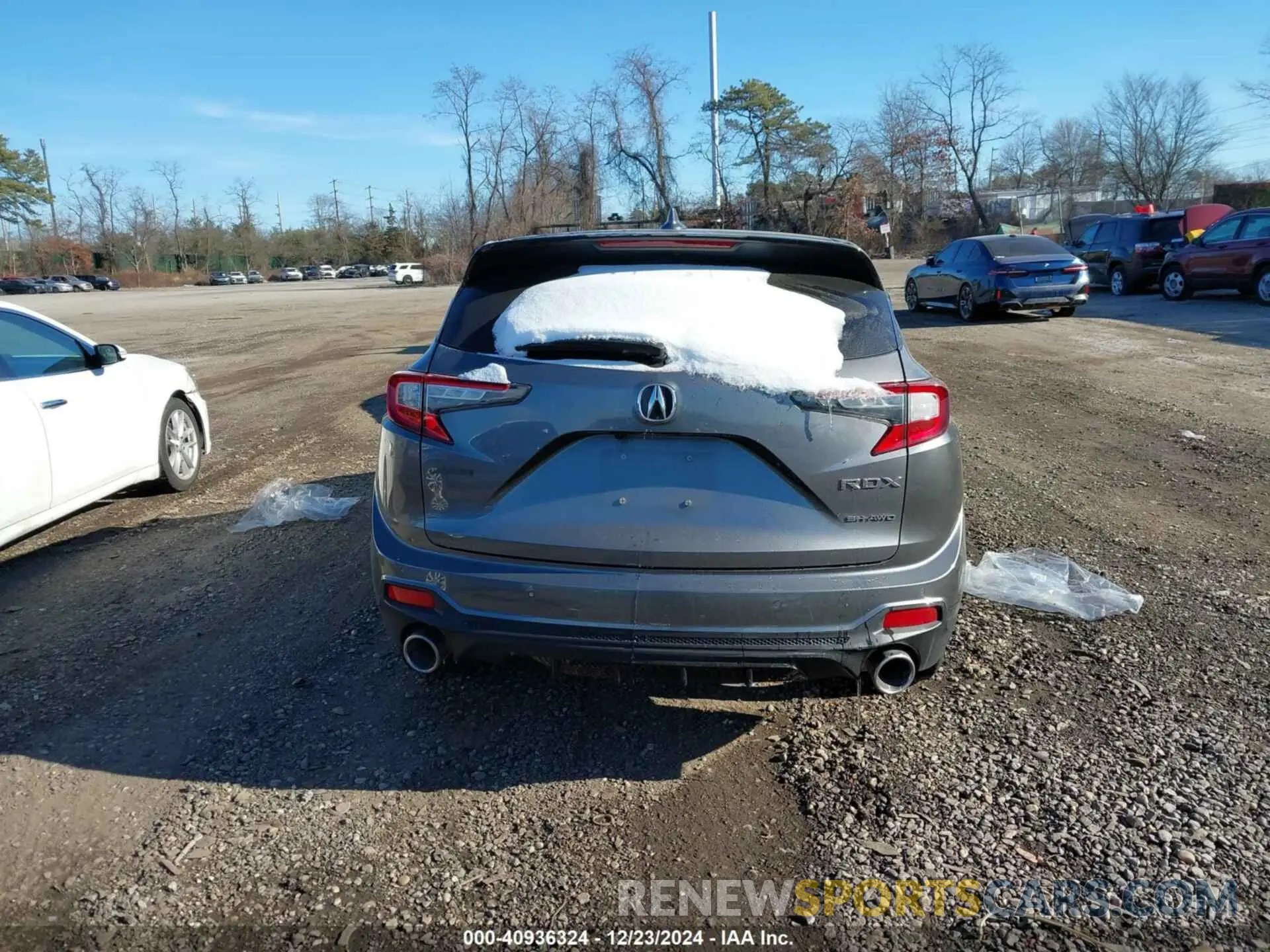 16 Photograph of a damaged car 5J8TC2H65NL008336 ACURA RDX 2022