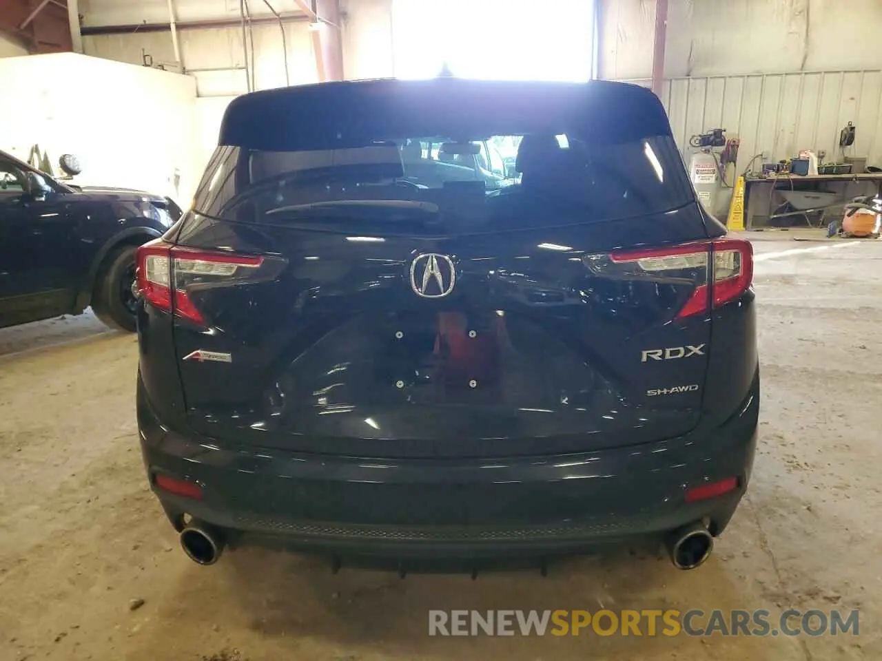 6 Photograph of a damaged car 5J8TC2H6XNL011958 ACURA RDX 2022