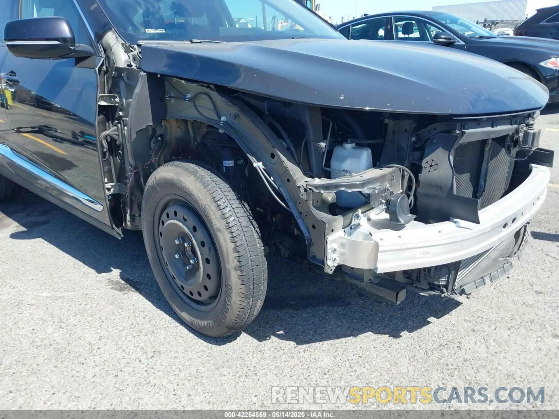 17 Photograph of a damaged car 5J8TC2H75NL014257 ACURA RDX 2022