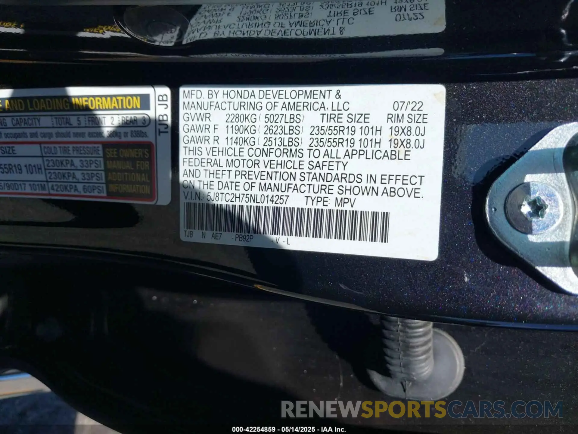 9 Photograph of a damaged car 5J8TC2H75NL014257 ACURA RDX 2022