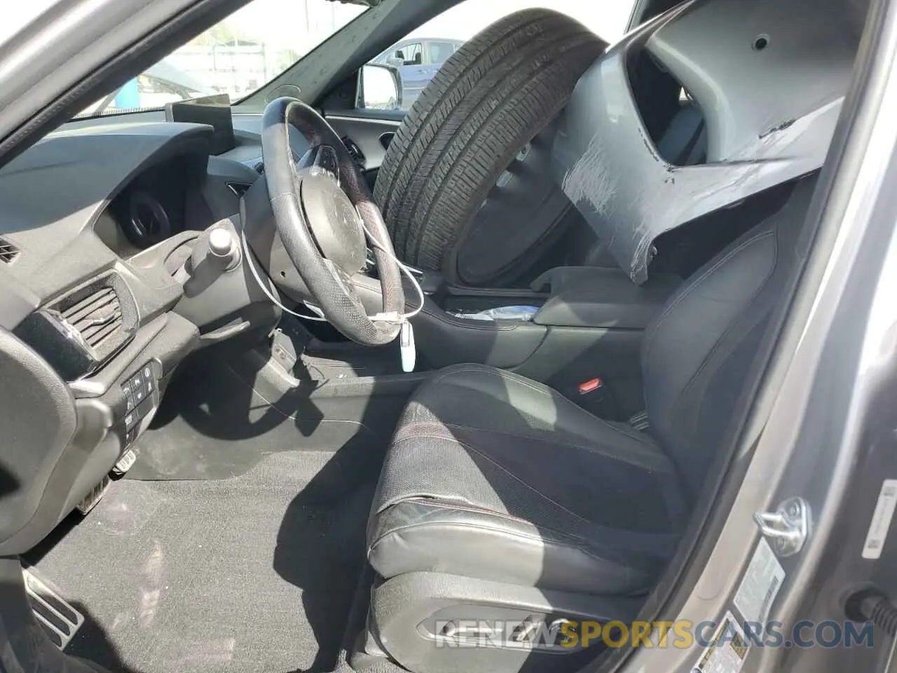 7 Photograph of a damaged car 5J8TC2H81NL003927 ACURA RDX 2022