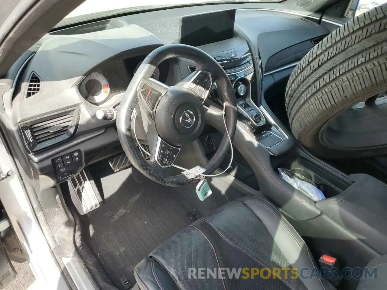 8 Photograph of a damaged car 5J8TC2H81NL003927 ACURA RDX 2022