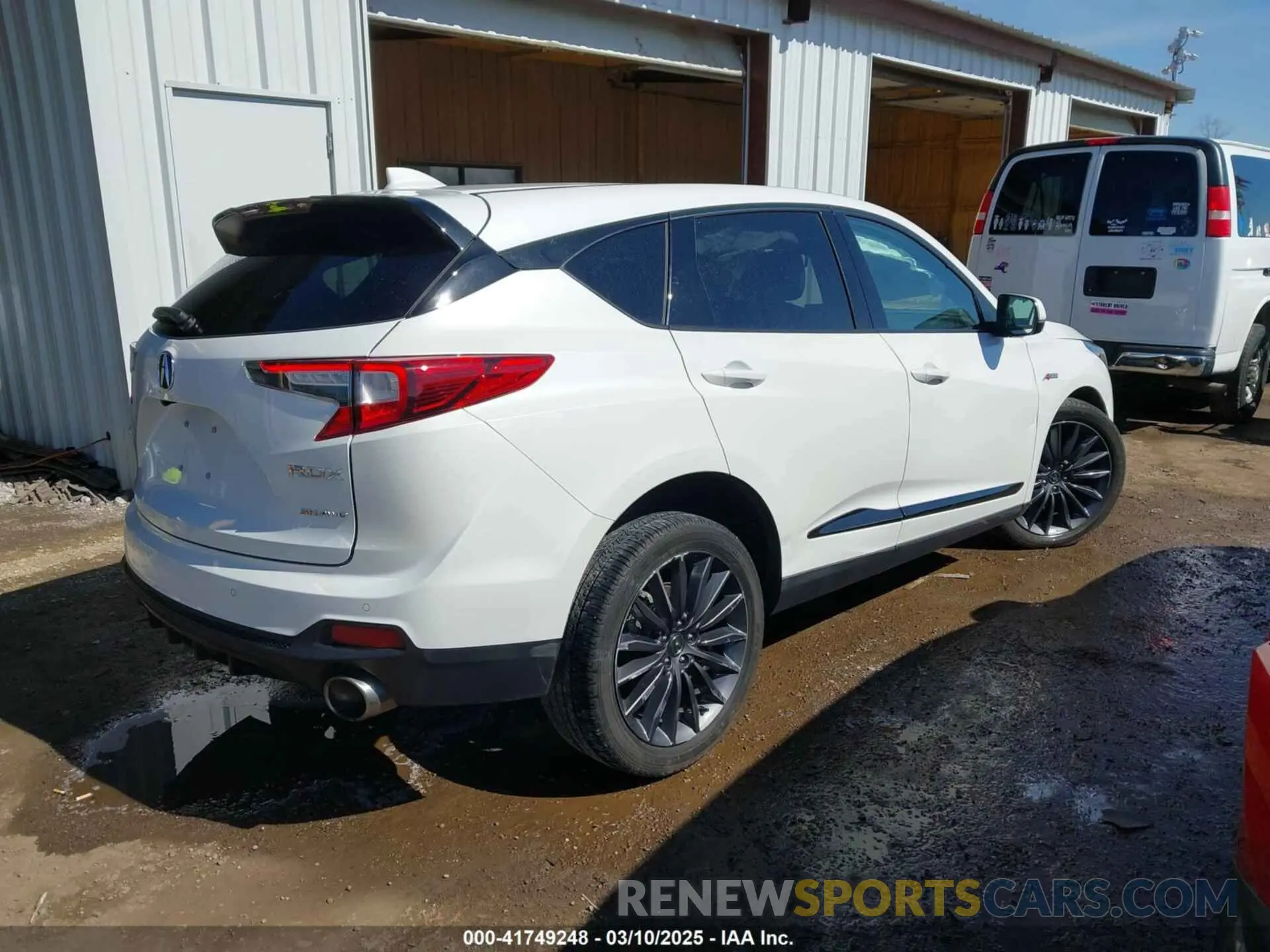 4 Photograph of a damaged car 5J8TC2H88NL001219 ACURA RDX 2022