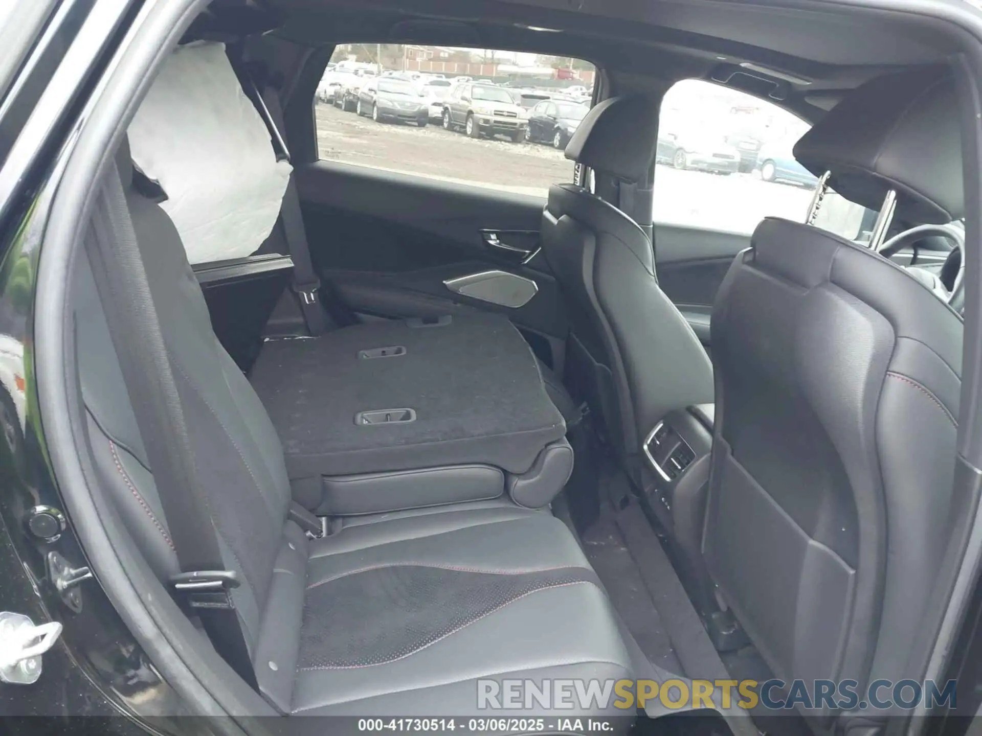 8 Photograph of a damaged car 5J8TC2H88NL006548 ACURA RDX 2022