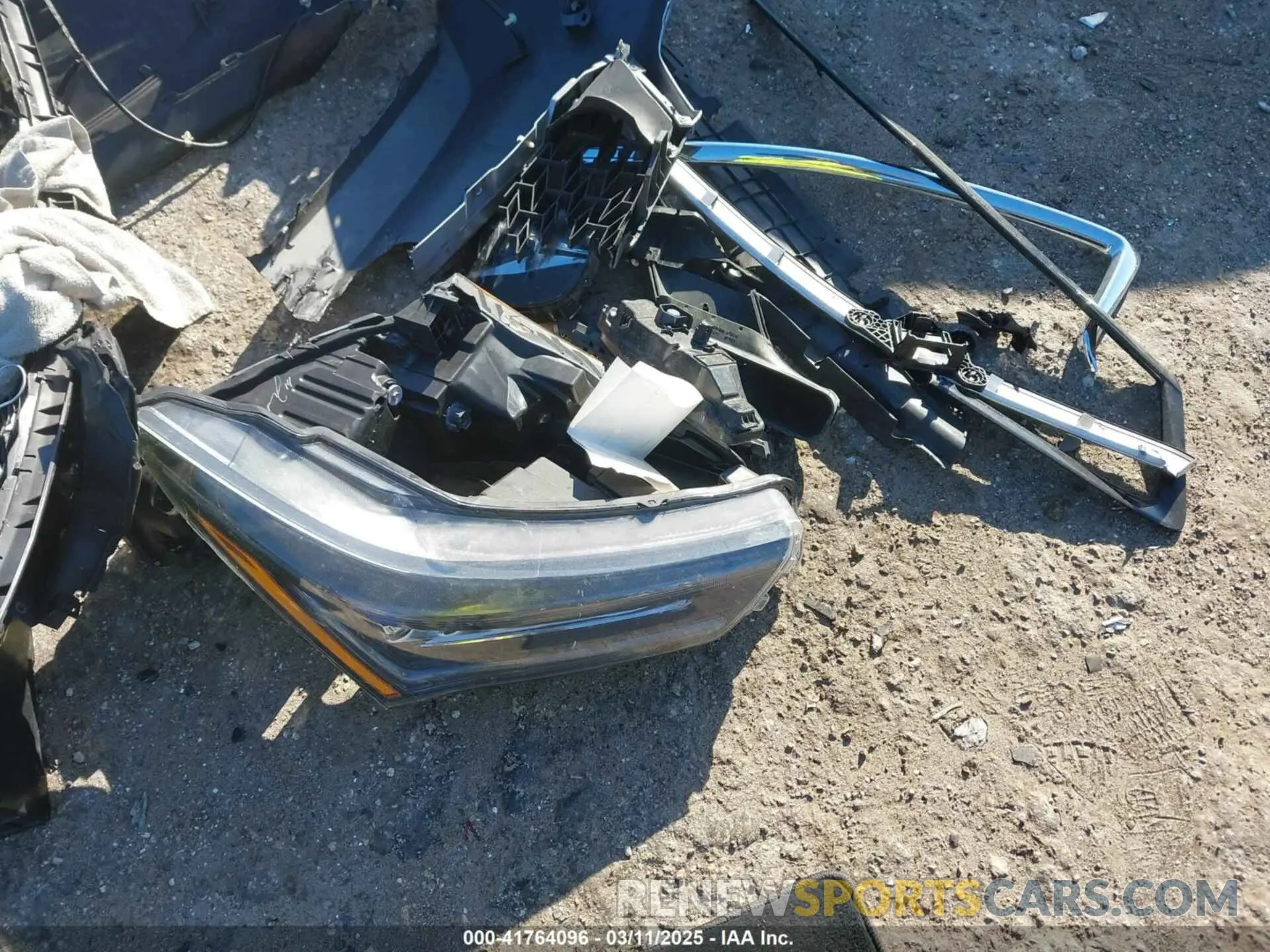 11 Photograph of a damaged car 5J8TC2H89NL000578 ACURA RDX 2022
