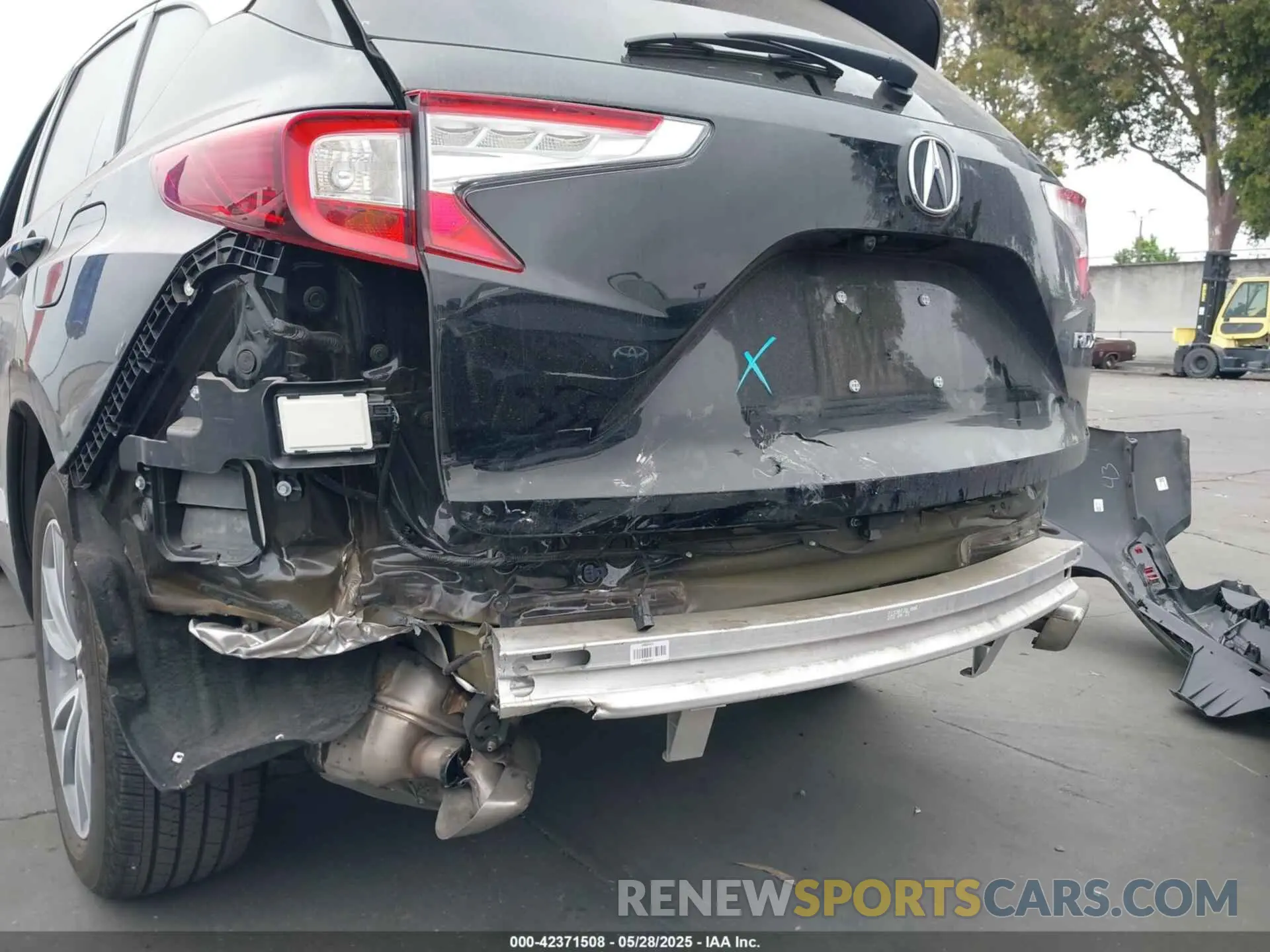 6 Photograph of a damaged car 5J8TC1H56PL000069 ACURA RDX 2023