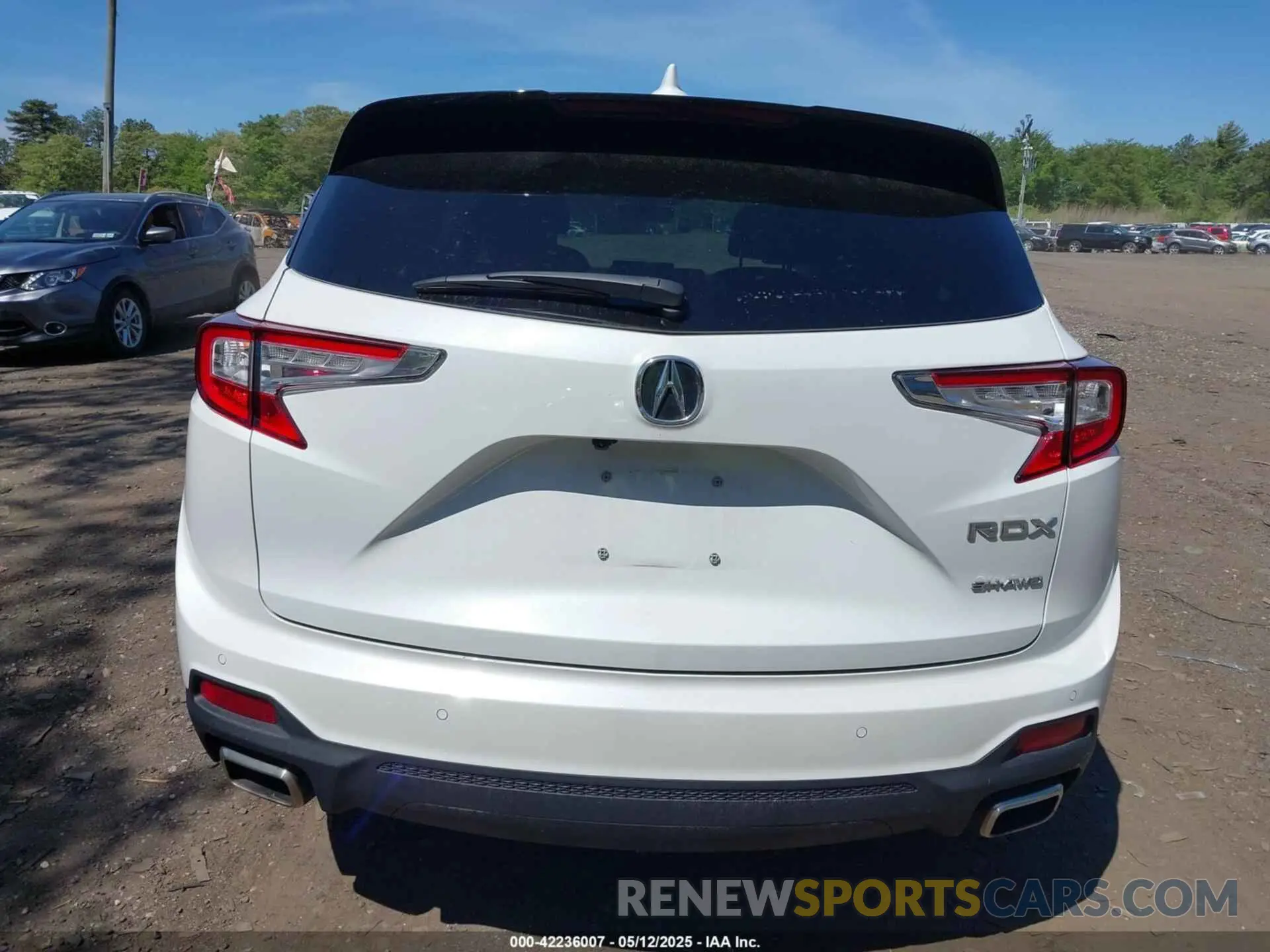 17 Photograph of a damaged car 5J8TC2H57RL017388 ACURA RDX 2024
