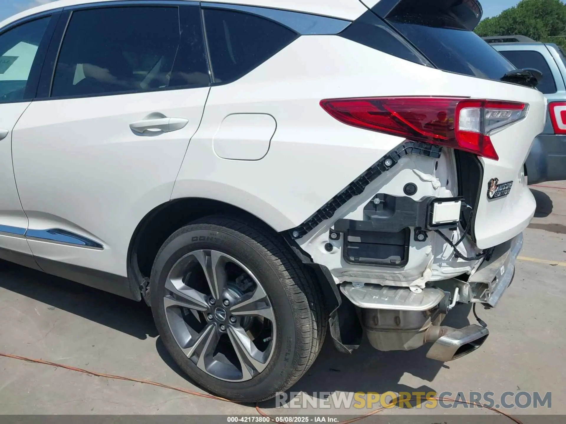 18 Photograph of a damaged car 5J8TC2H74RL001800 ACURA RDX 2024