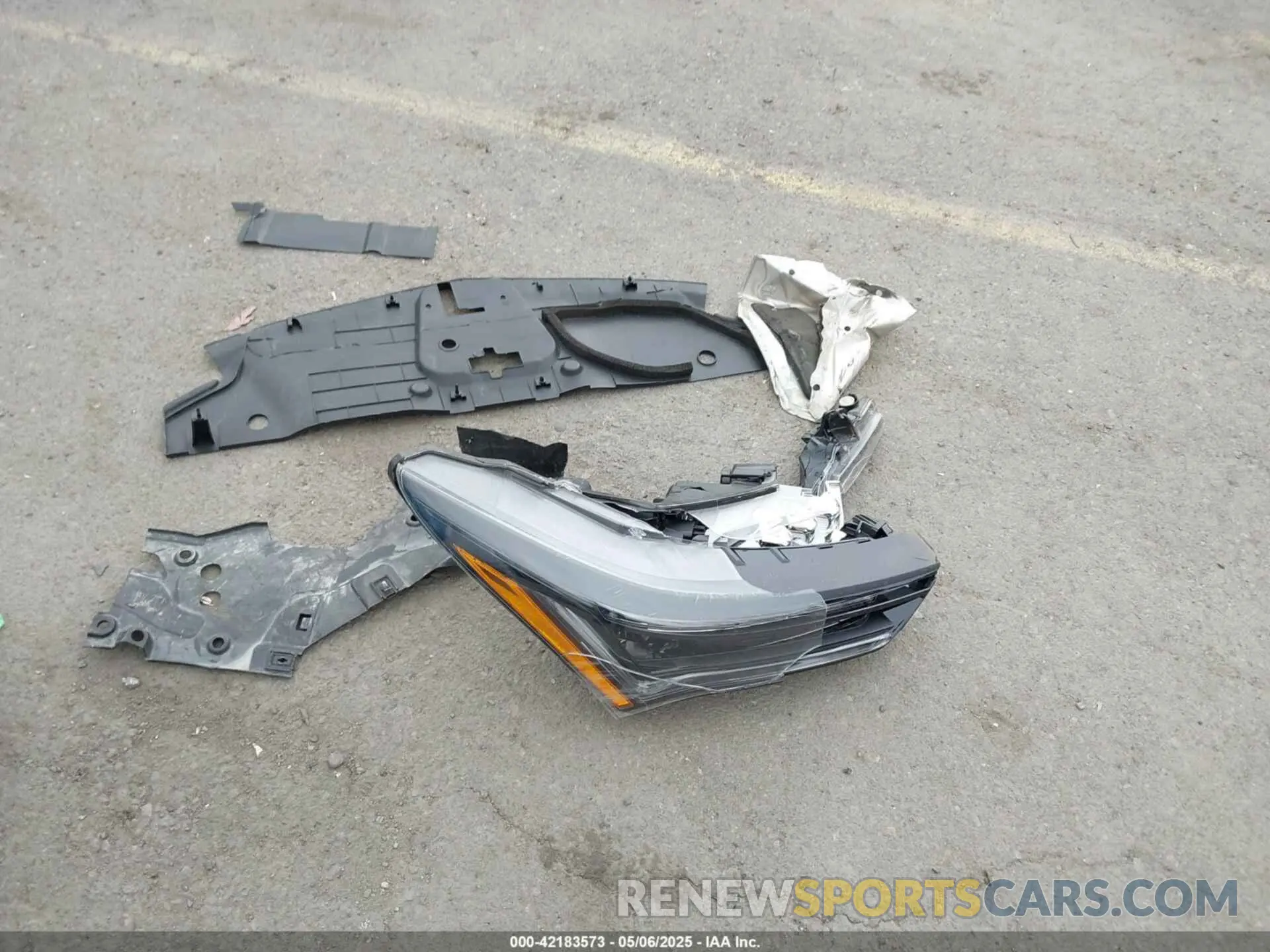 12 Photograph of a damaged car 5J8TC2H81RL017803 ACURA RDX 2024