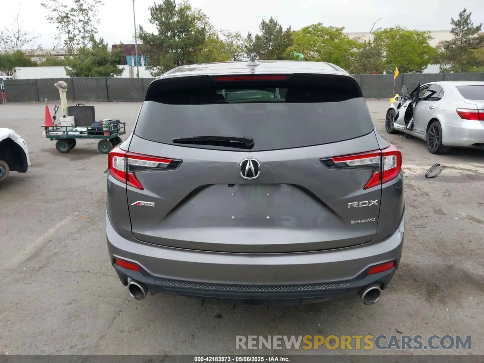 17 Photograph of a damaged car 5J8TC2H81RL017803 ACURA RDX 2024