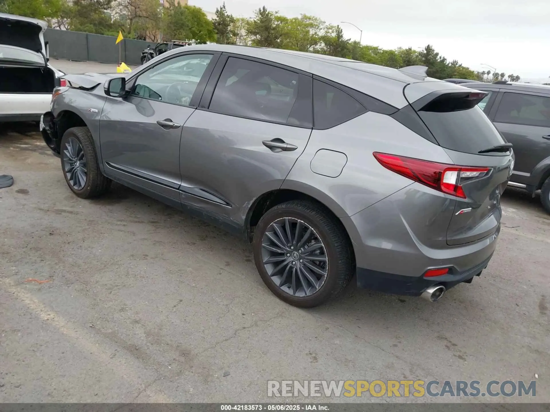 3 Photograph of a damaged car 5J8TC2H81RL017803 ACURA RDX 2024