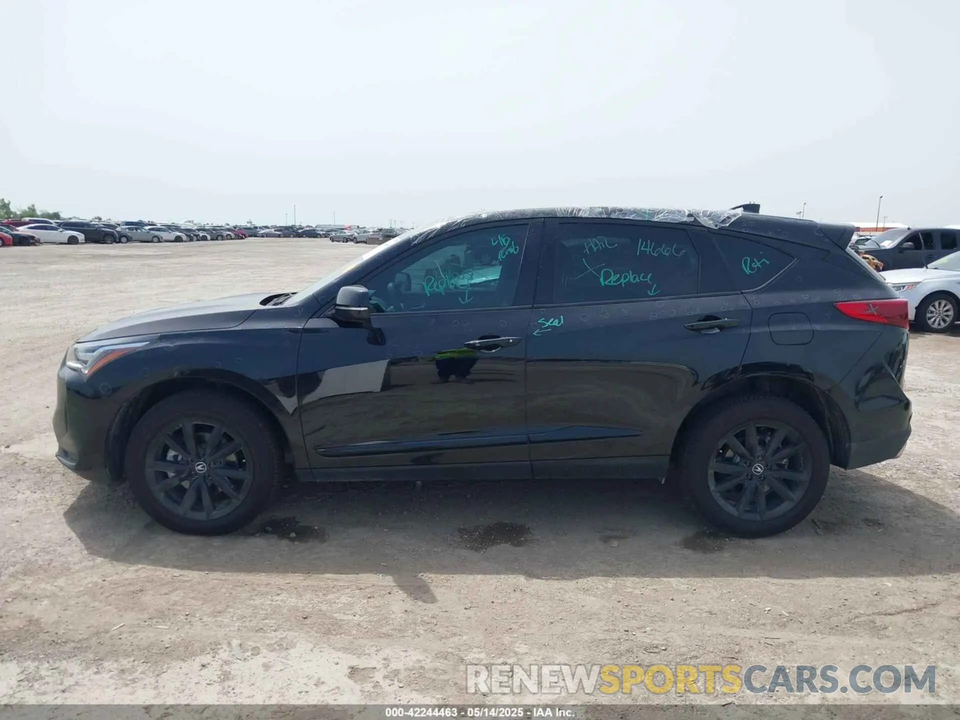 14 Photograph of a damaged car 5J8TC2H44SL013182 ACURA RDX 2025