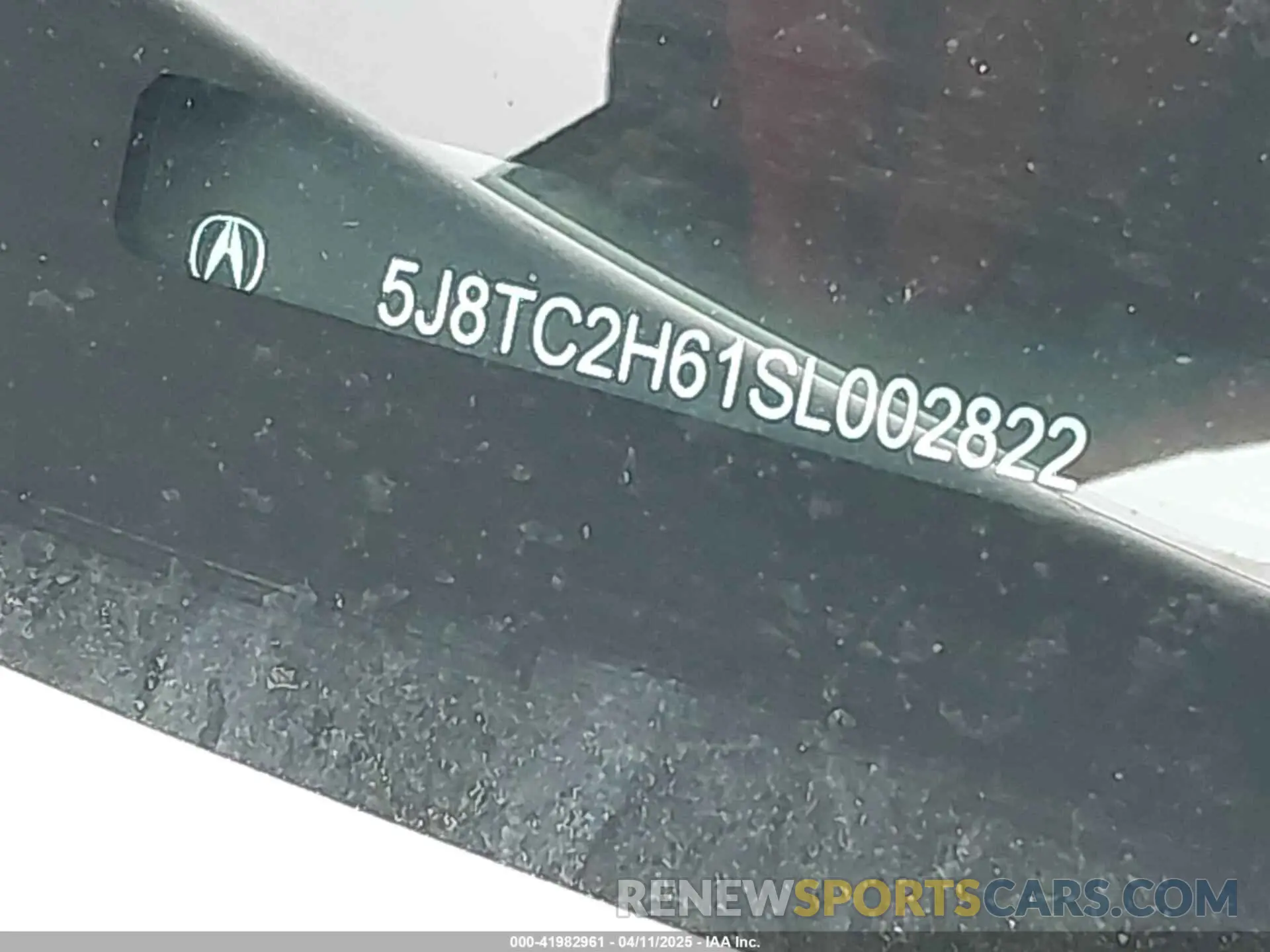 17 Photograph of a damaged car 5J8TC2H61SL002822 ACURA RDX 2025