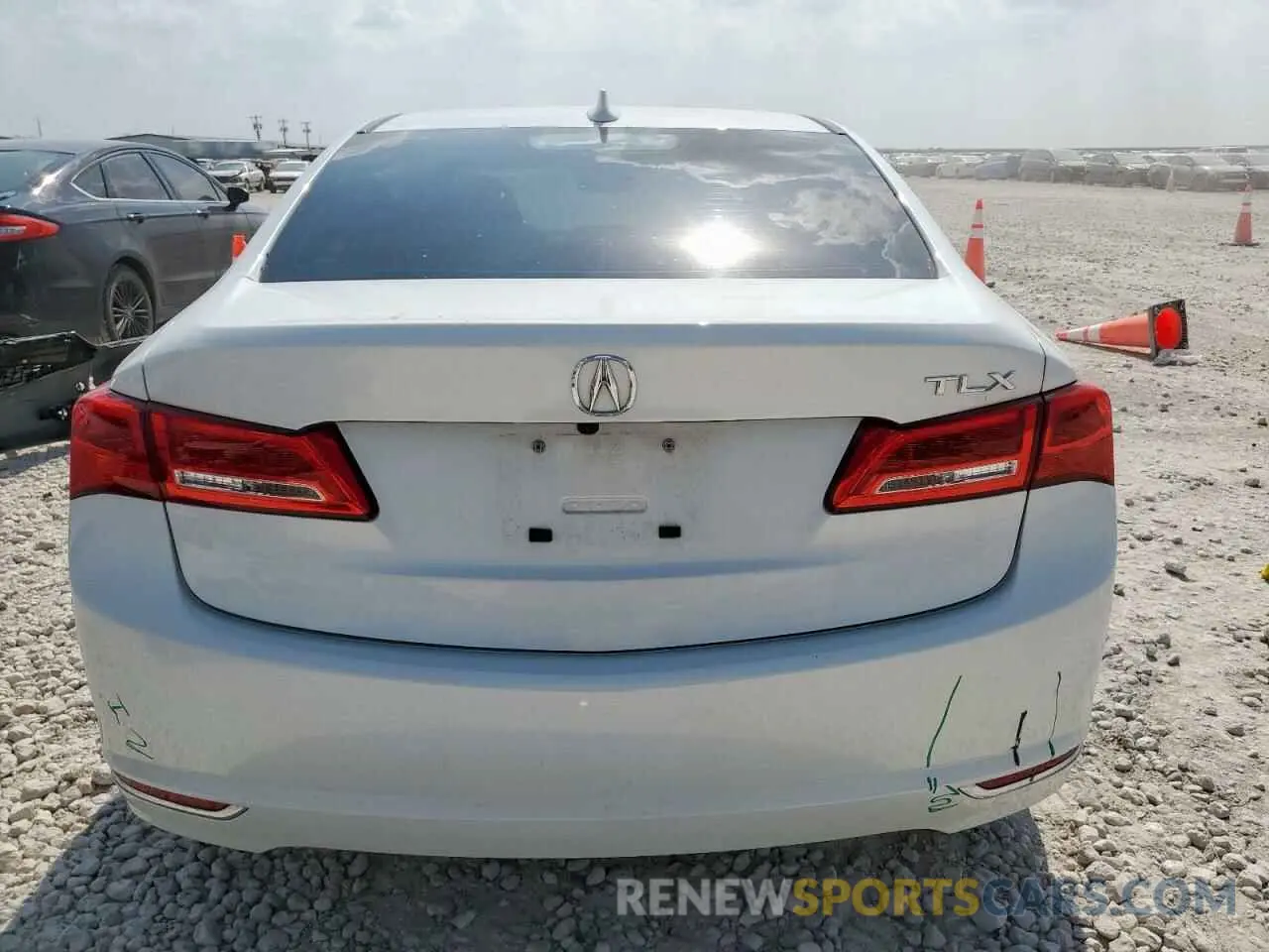 6 Photograph of a damaged car 19UUB1F30KA003482 ACURA TLX 2019