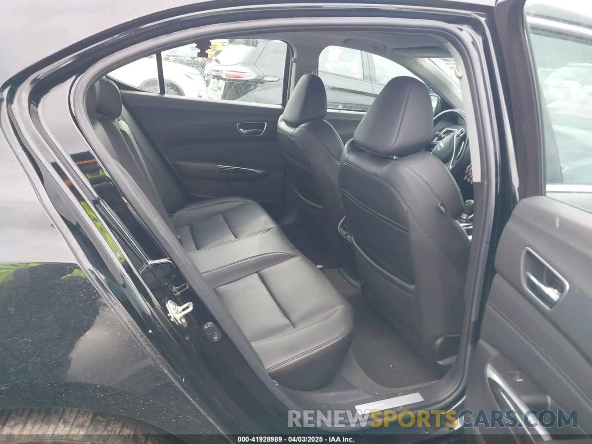 8 Photograph of a damaged car 19UUB1F32KA008425 ACURA TLX 2019