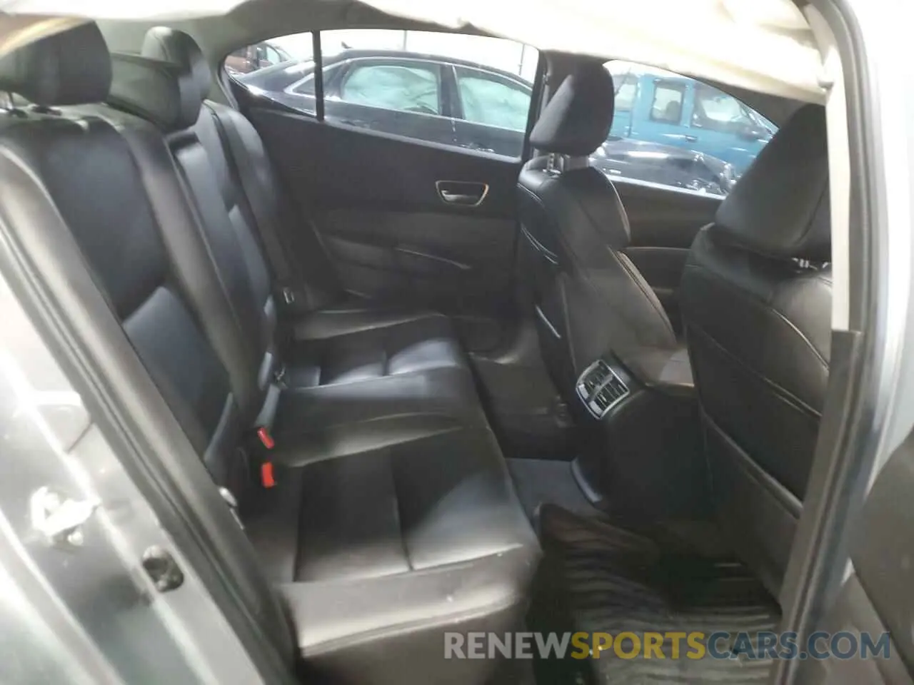 10 Photograph of a damaged car 19UUB1F33KA009700 ACURA TLX 2019