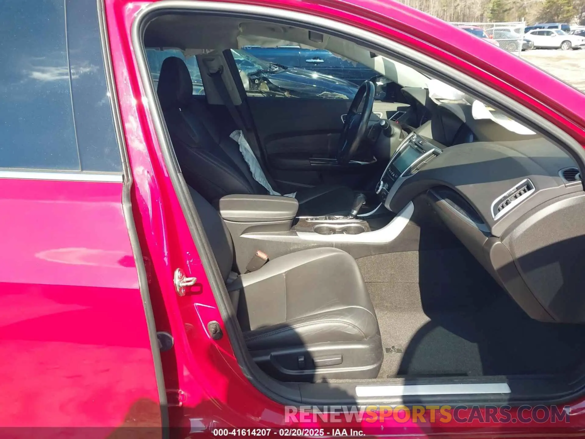 5 Photograph of a damaged car 19UUB1F36KA007116 ACURA TLX 2019