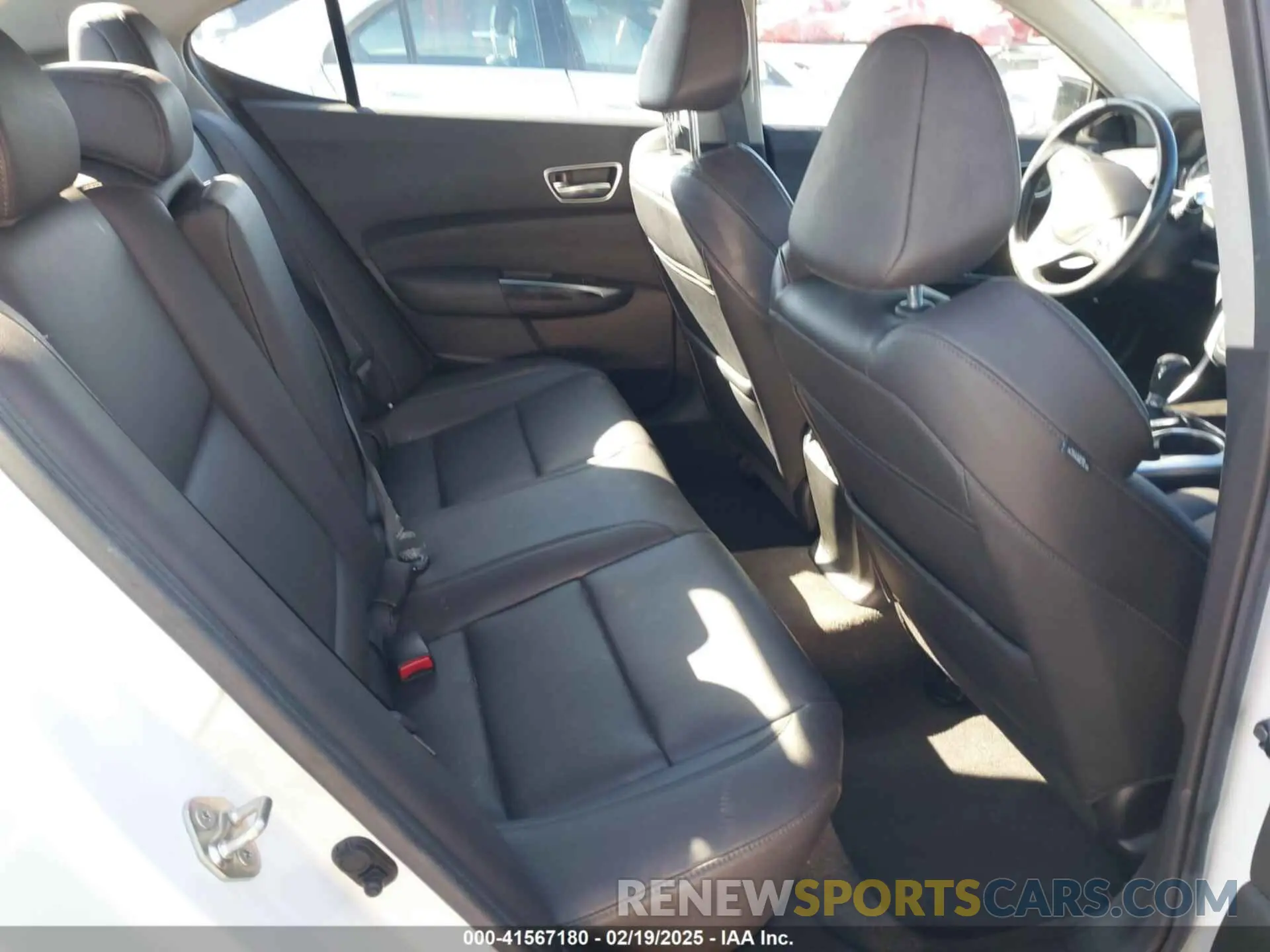 8 Photograph of a damaged car 19UUB1F37KA011109 ACURA TLX 2019