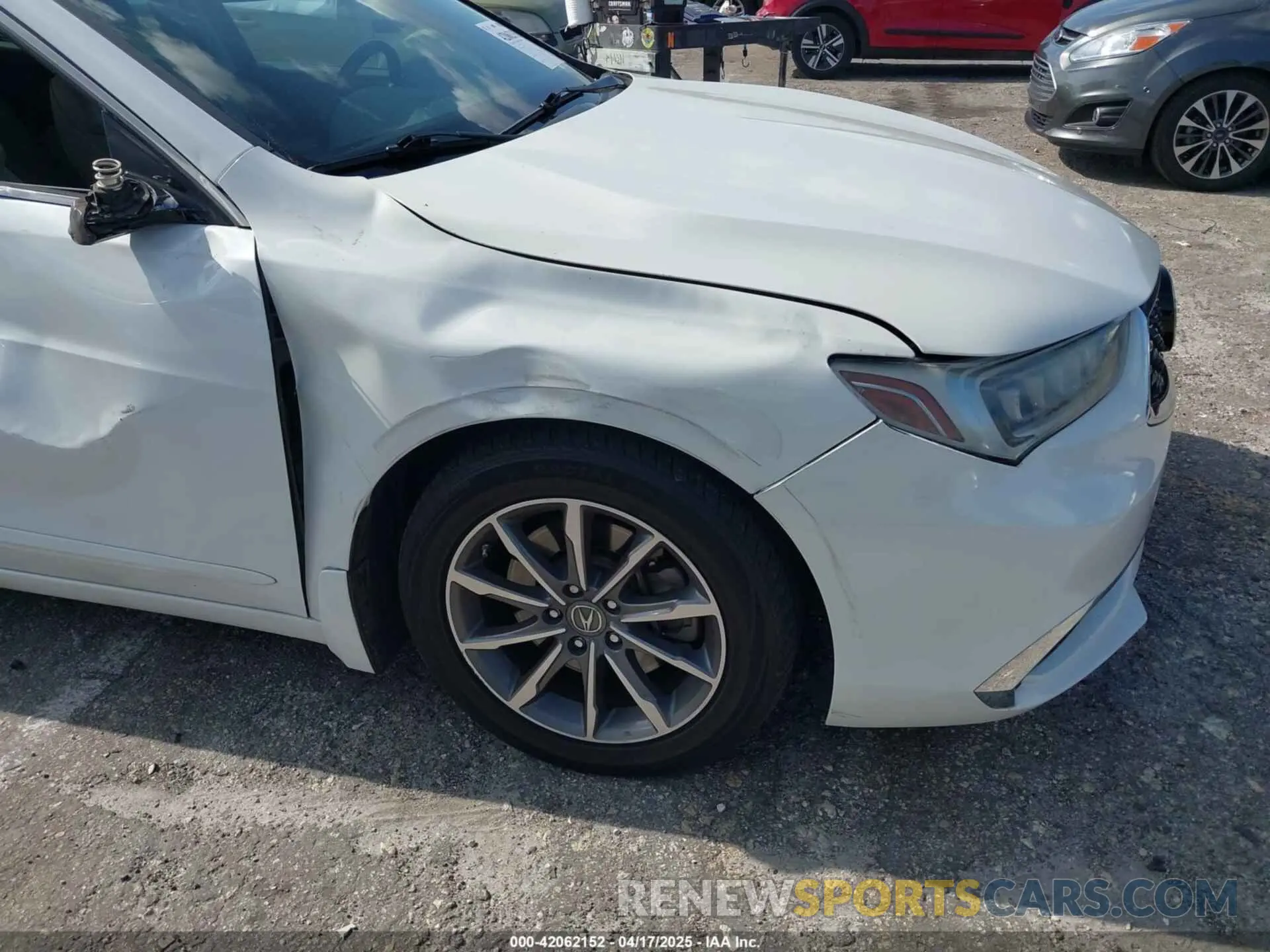 15 Photograph of a damaged car 19UUB1F52KA006384 ACURA TLX 2019