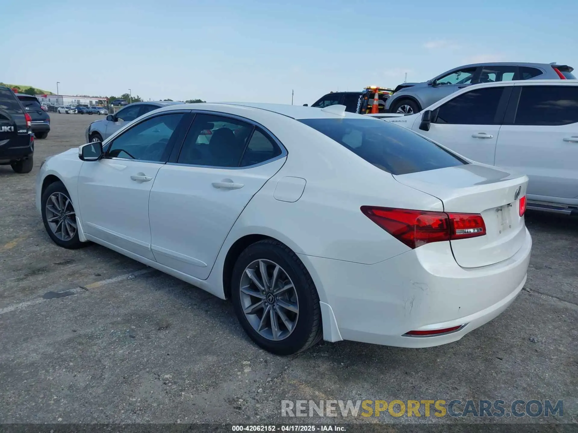 3 Photograph of a damaged car 19UUB1F52KA006384 ACURA TLX 2019