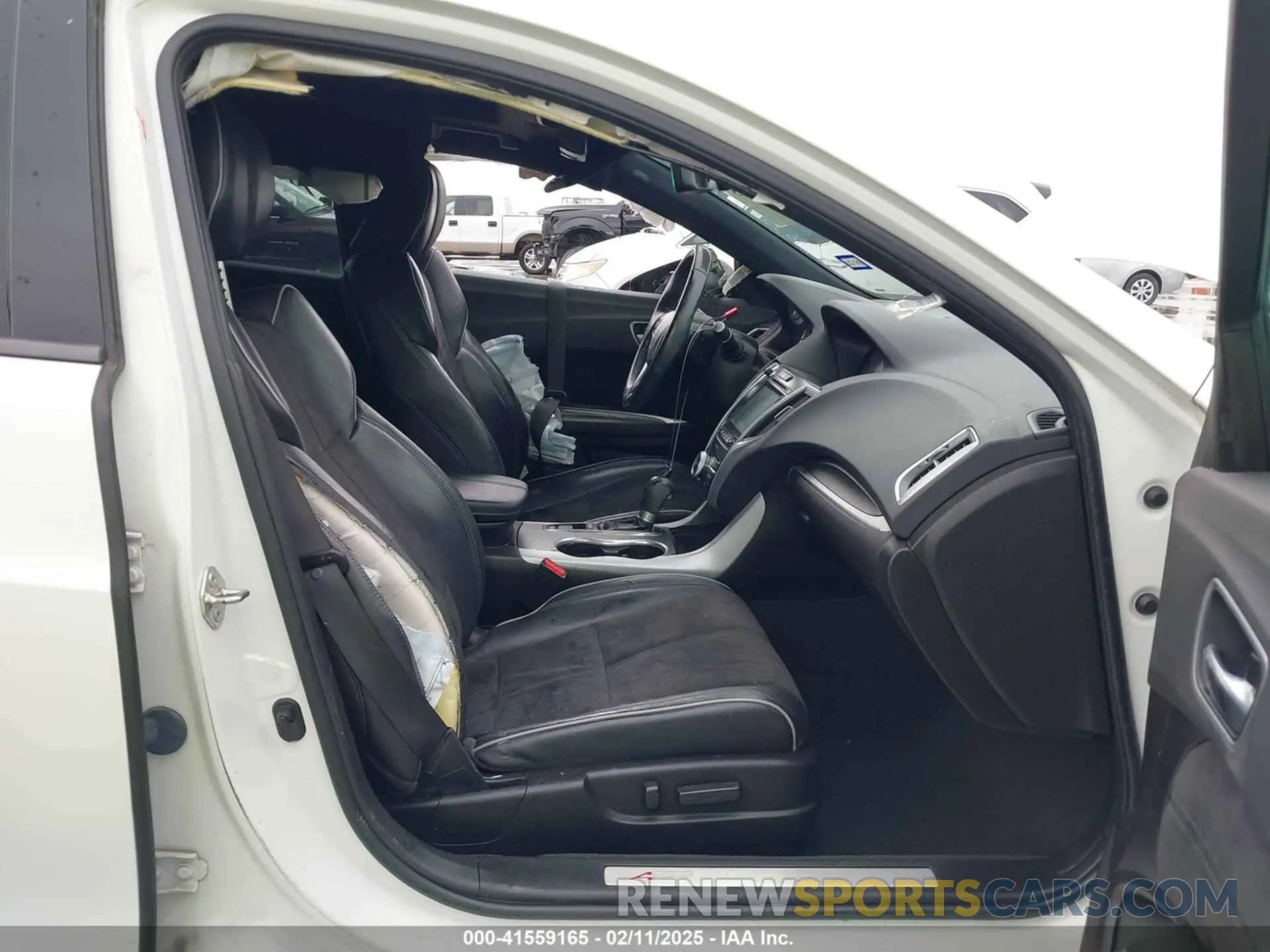 5 Photograph of a damaged car 19UUB1F60KA005081 ACURA TLX 2019