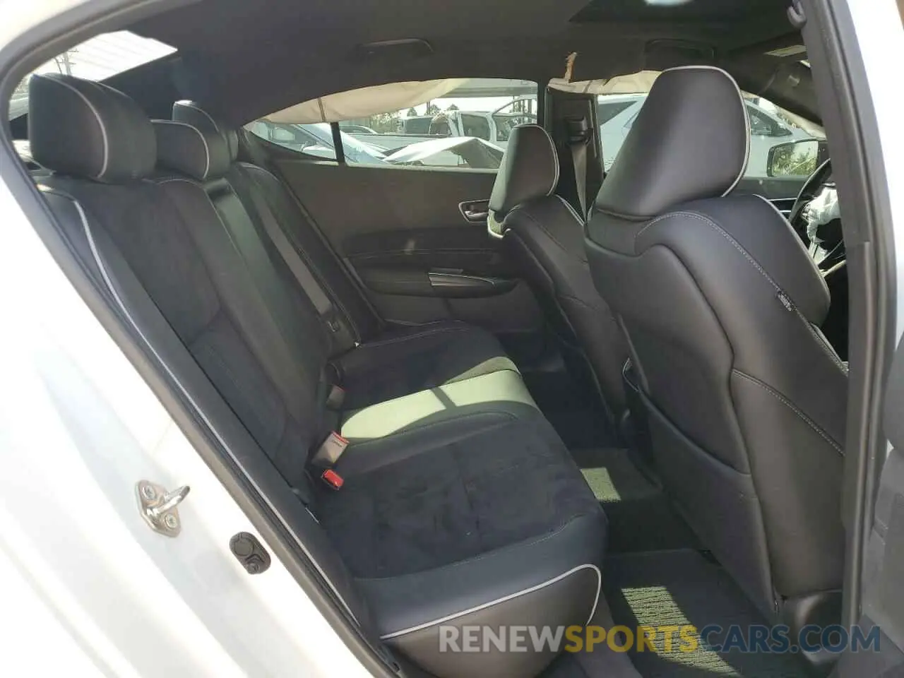 10 Photograph of a damaged car 19UUB1F63KA003938 ACURA TLX 2019