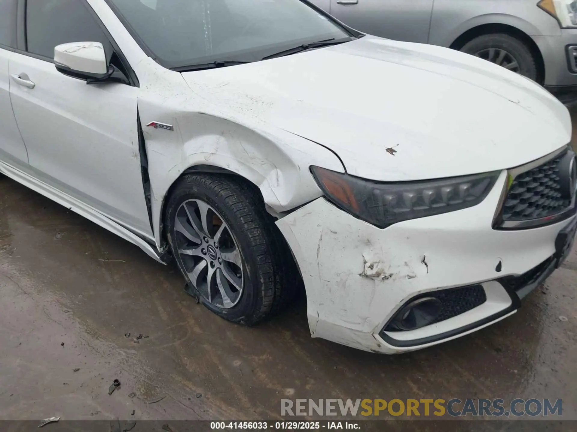 6 Photograph of a damaged car 19UUB1F63KA009058 ACURA TLX 2019