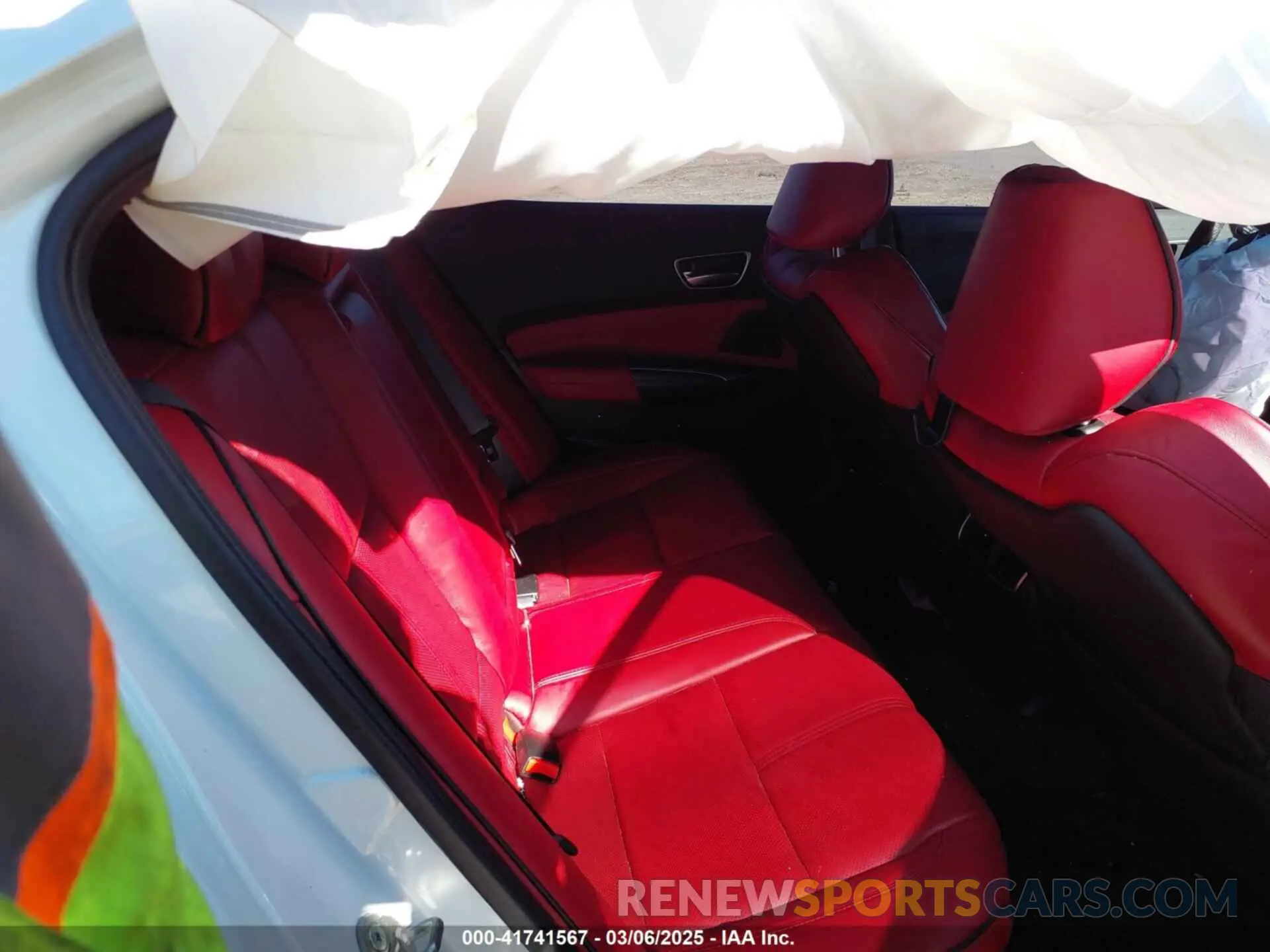 8 Photograph of a damaged car 19UUB1F67KA003246 ACURA TLX 2019