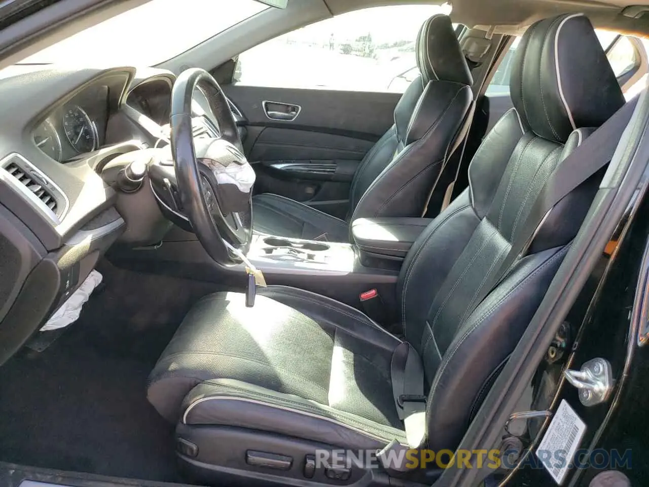 7 Photograph of a damaged car 19UUB2F45KA008157 ACURA TLX 2019
