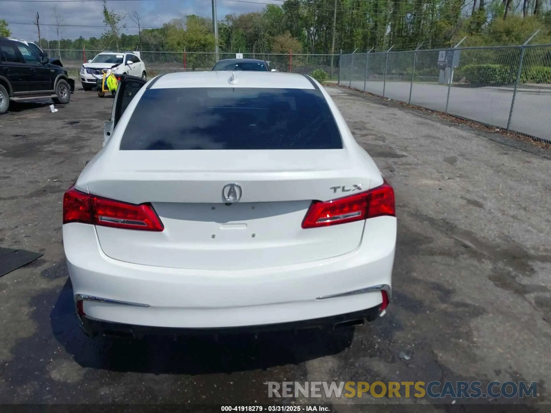 16 Photograph of a damaged car 19UUB2F4XKA008347 ACURA TLX 2019