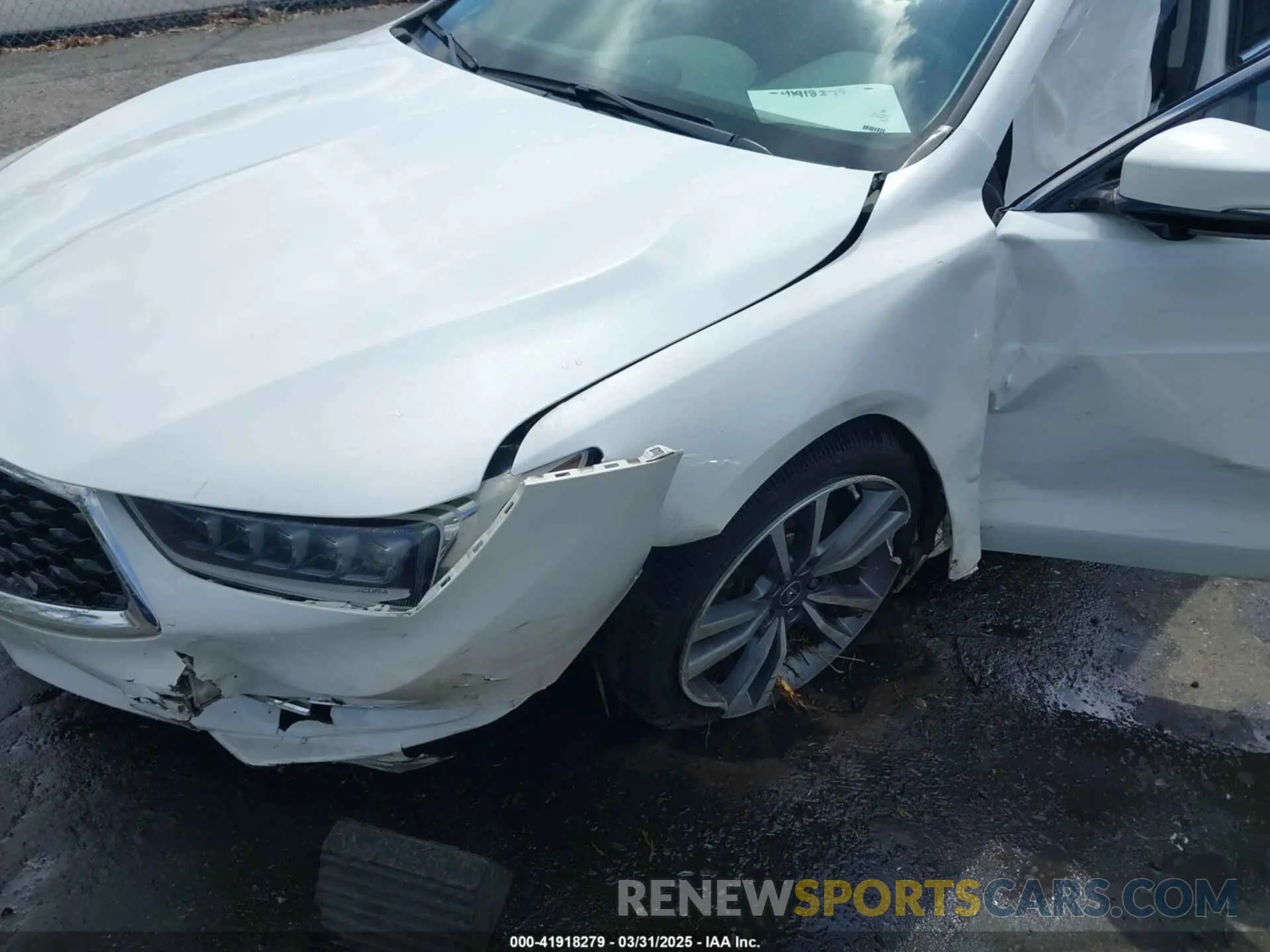 6 Photograph of a damaged car 19UUB2F4XKA008347 ACURA TLX 2019