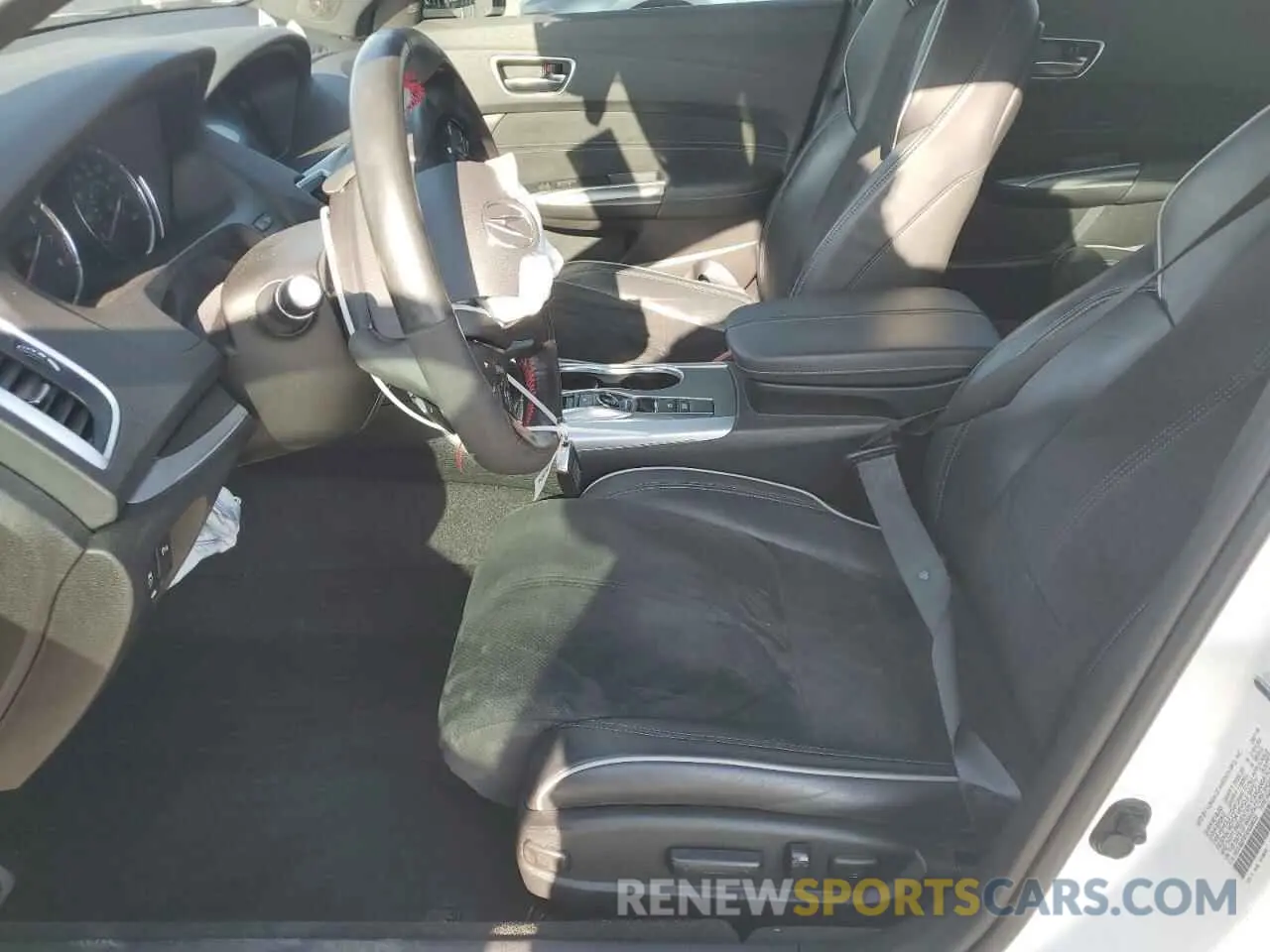 7 Photograph of a damaged car 19UUB2F61KA006035 ACURA TLX 2019