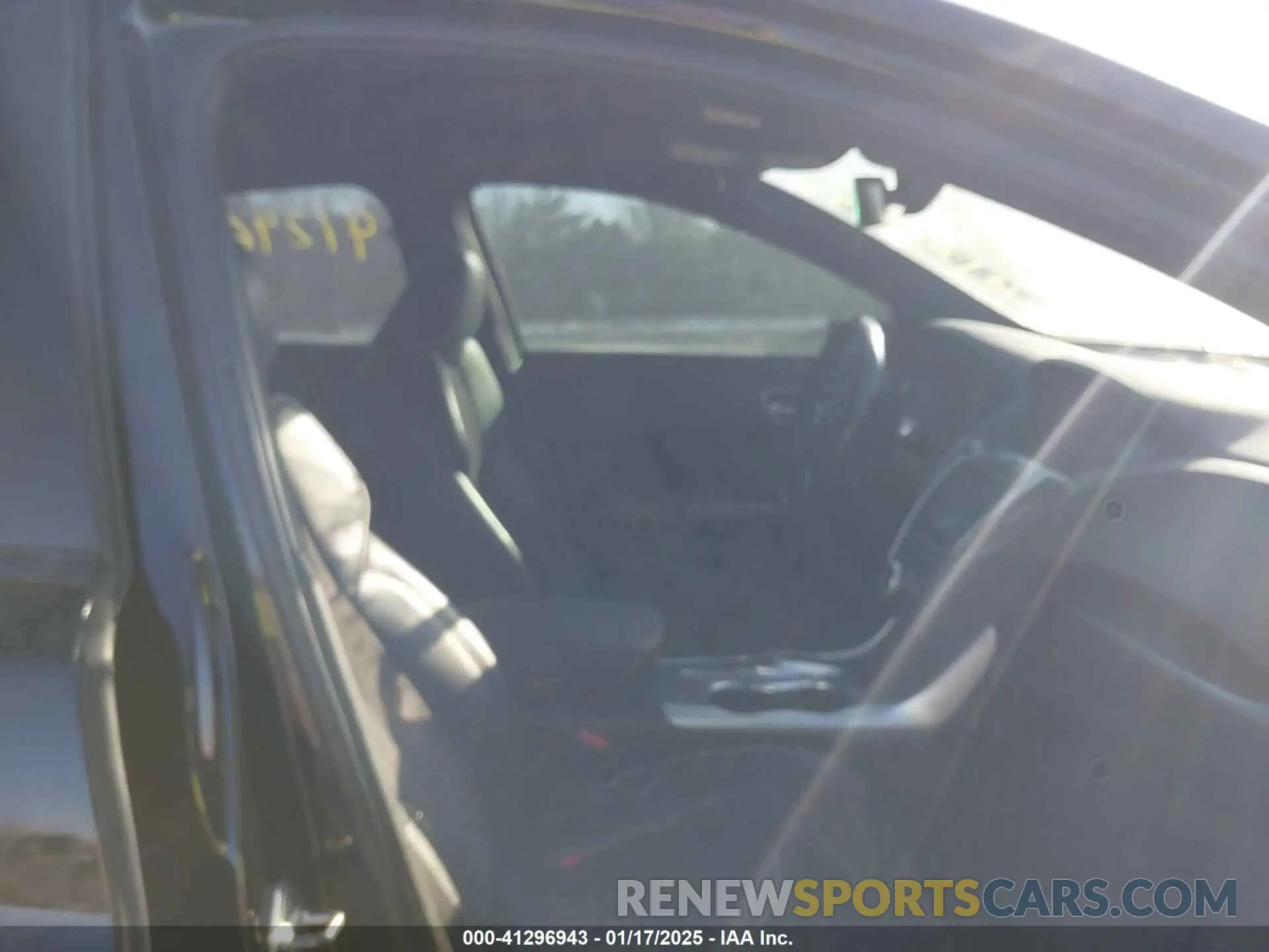 5 Photograph of a damaged car 19UUB2F61KA009548 ACURA TLX 2019