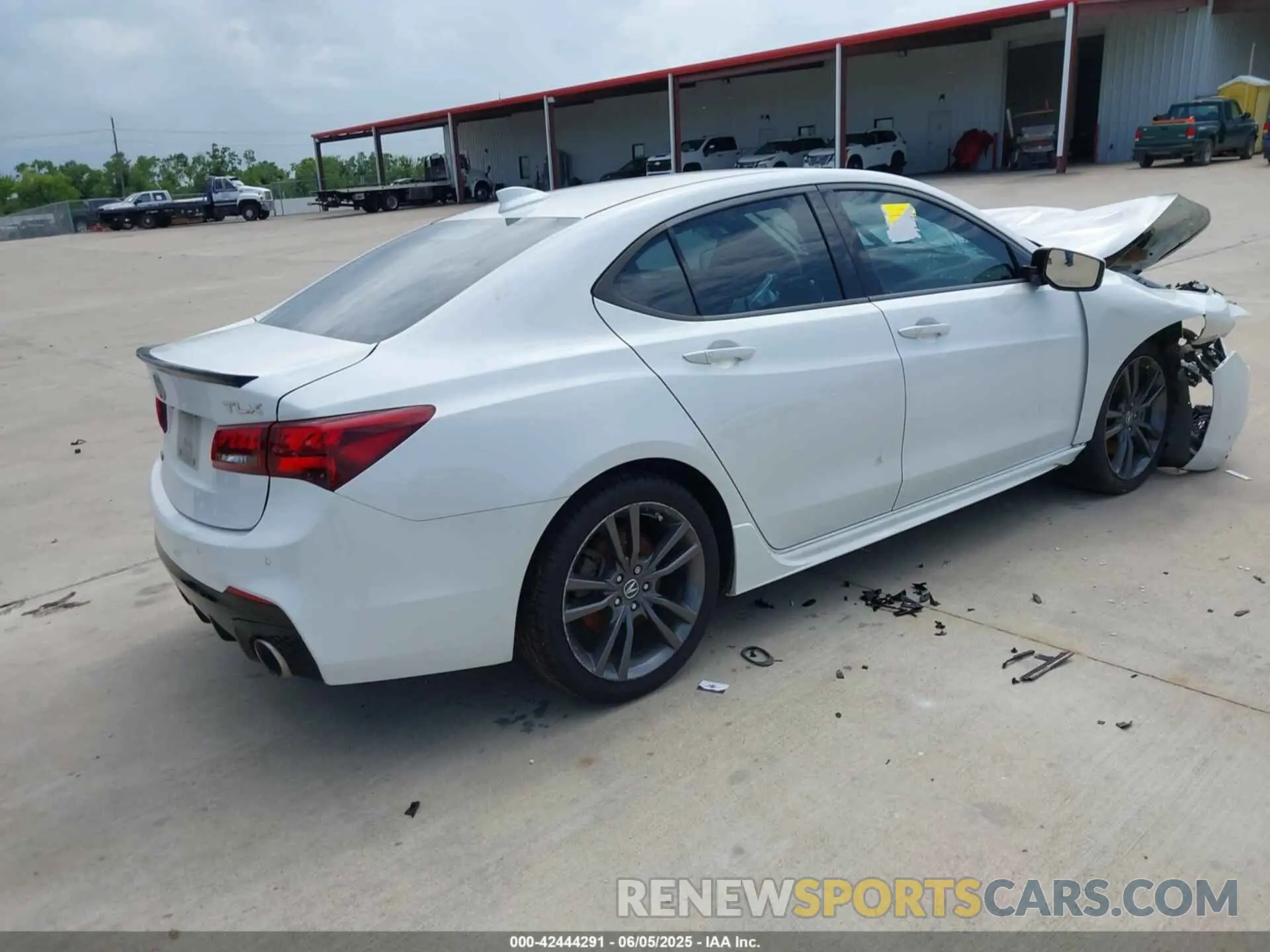 4 Photograph of a damaged car 19UUB2F62KA007114 ACURA TLX 2019