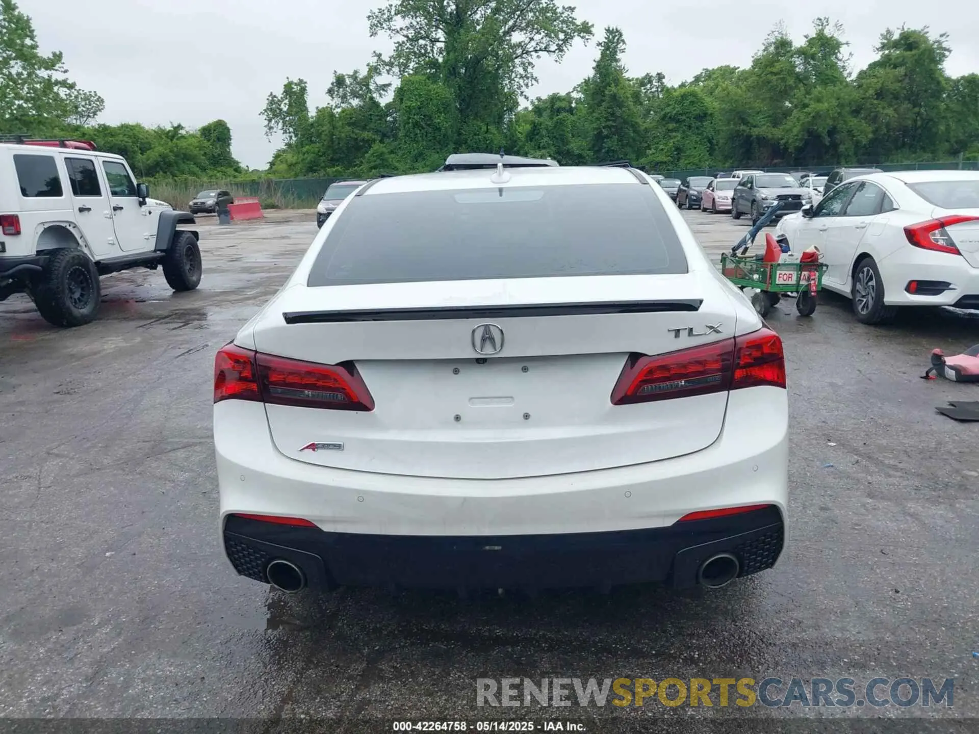 15 Photograph of a damaged car 19UUB2F63KA004061 ACURA TLX 2019