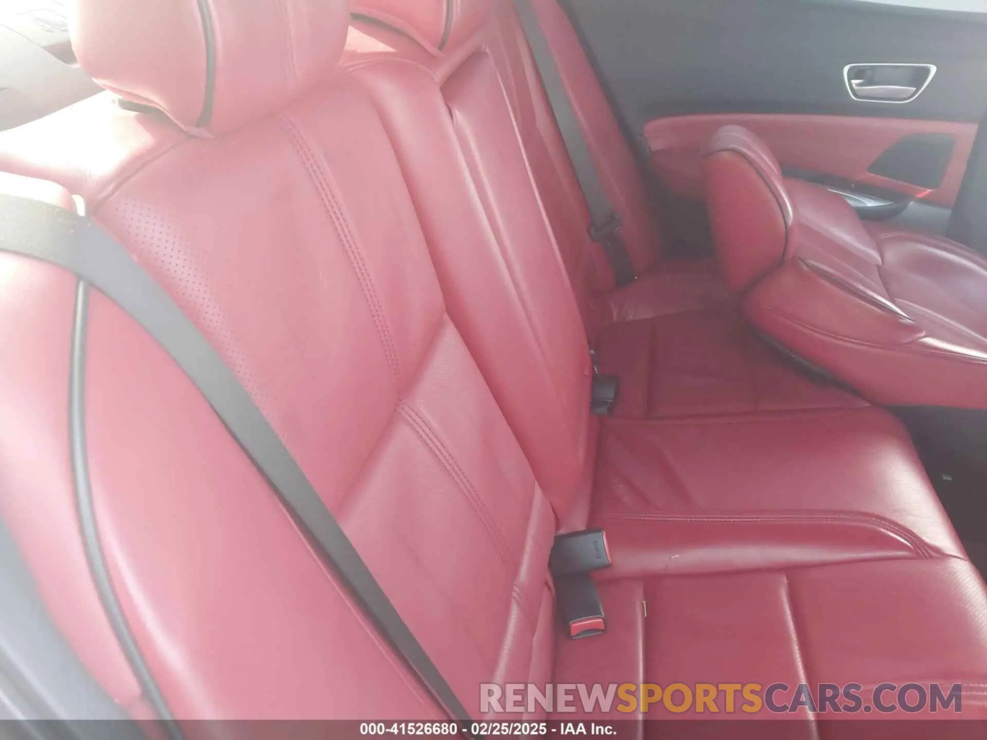 8 Photograph of a damaged car 19UUB2F65KA001243 ACURA TLX 2019