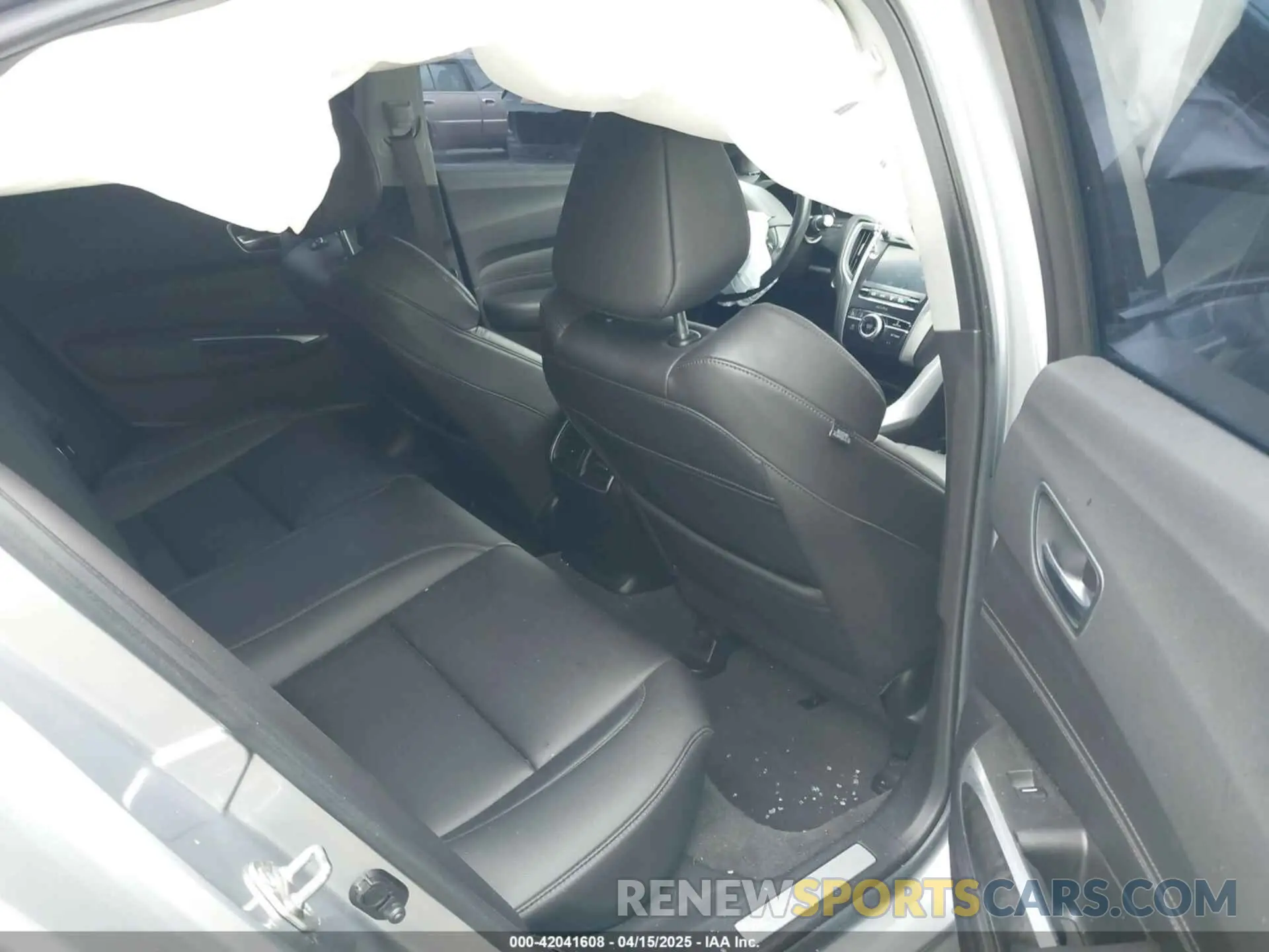 8 Photograph of a damaged car 19UUB3F34KA007157 ACURA TLX 2019