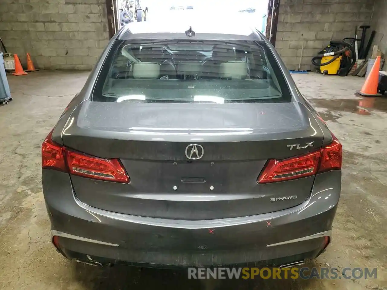 6 Photograph of a damaged car 19UUB3F47KA004942 ACURA TLX 2019