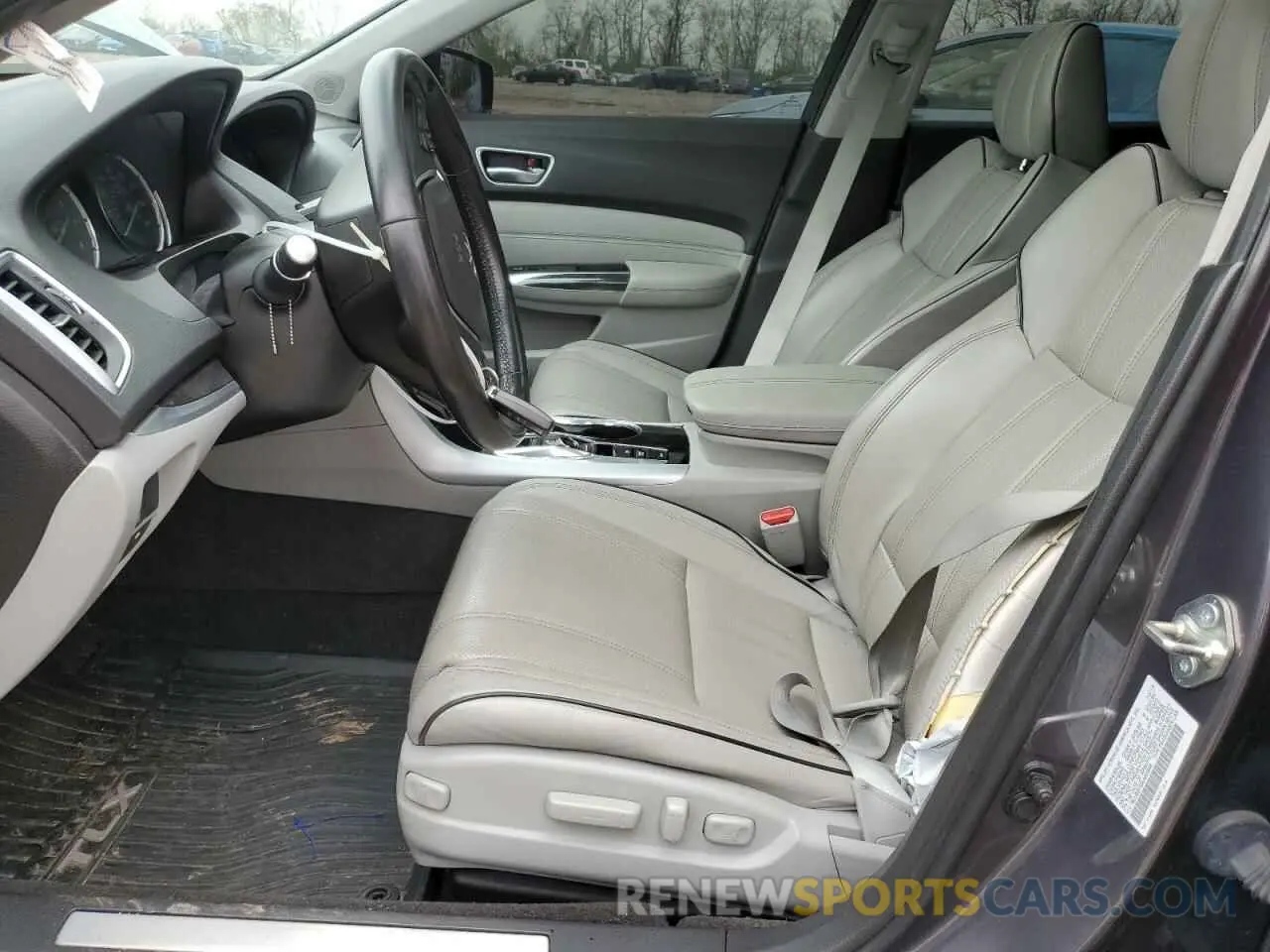 7 Photograph of a damaged car 19UUB3F48KA004948 ACURA TLX 2019