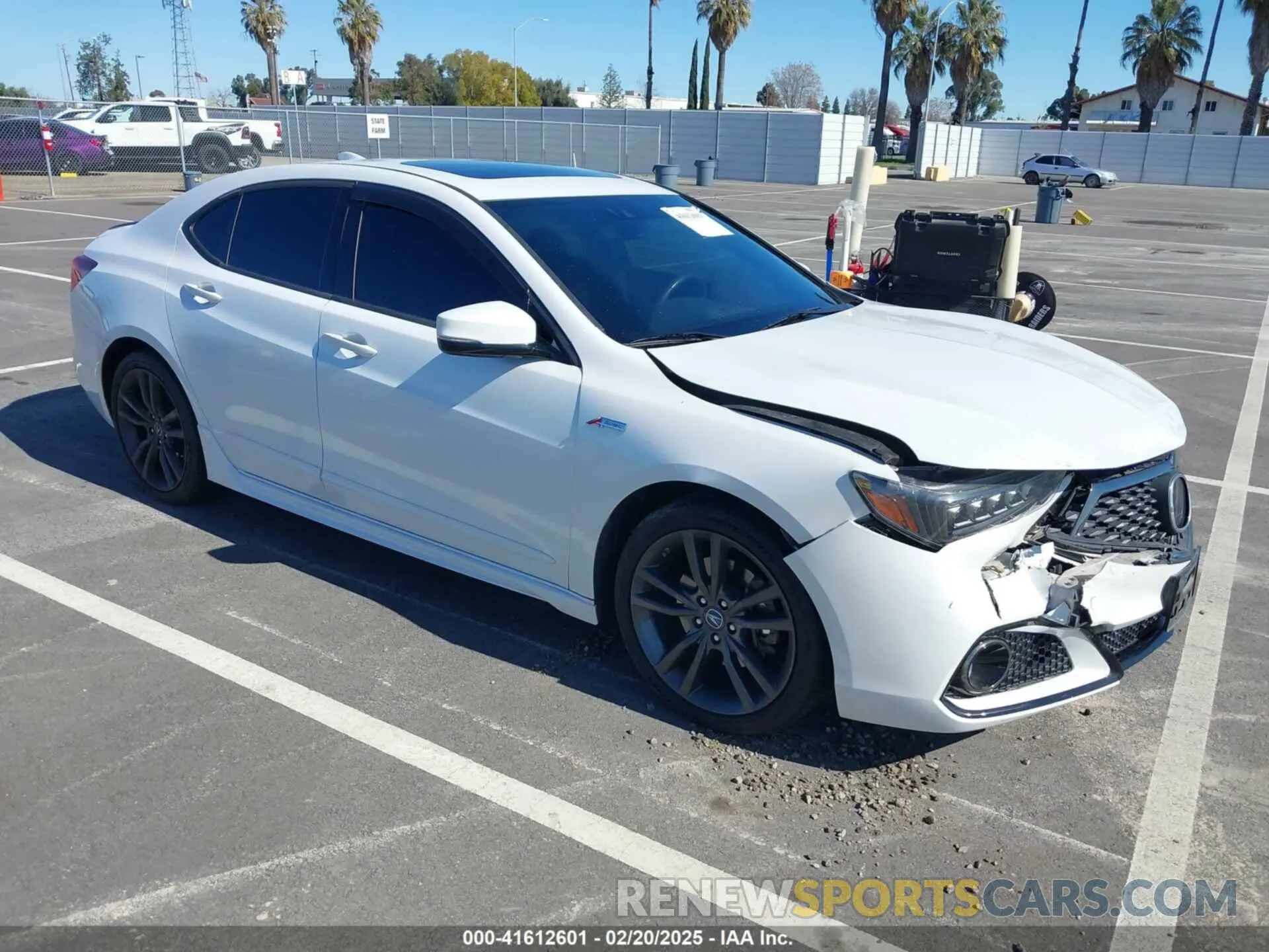 1 Photograph of a damaged car 19UUB3F65KA003595 ACURA TLX 2019