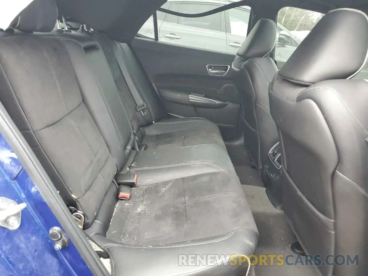 10 Photograph of a damaged car 19UUB3F65KA800333 ACURA TLX 2019