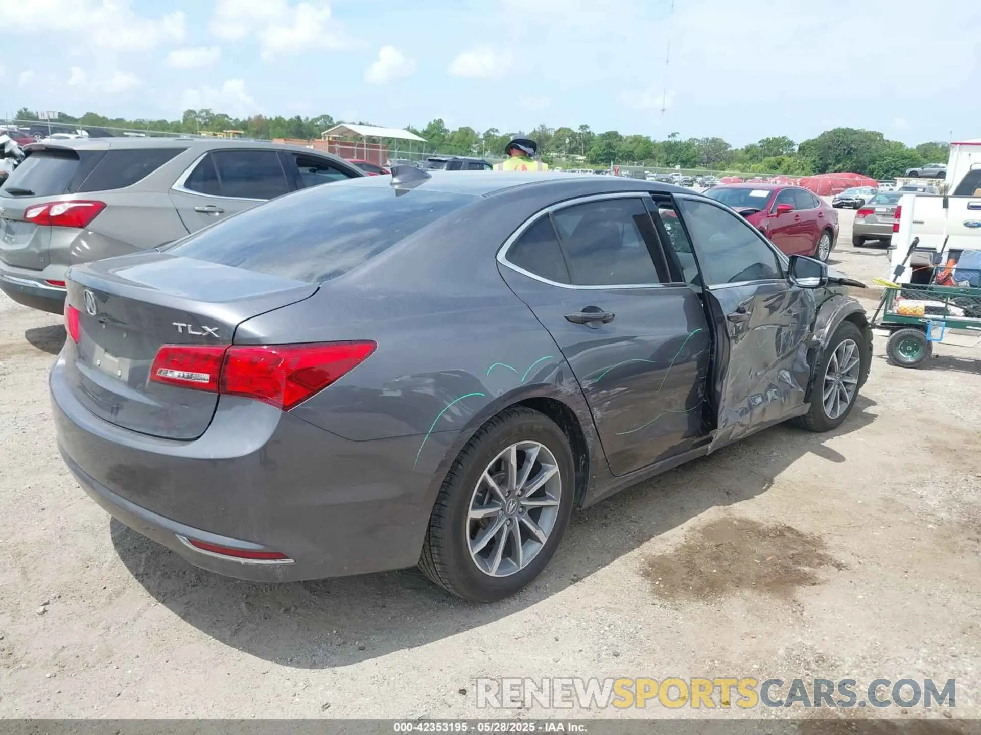 4 Photograph of a damaged car 19UUB1F31LA004495 ACURA TLX 2020