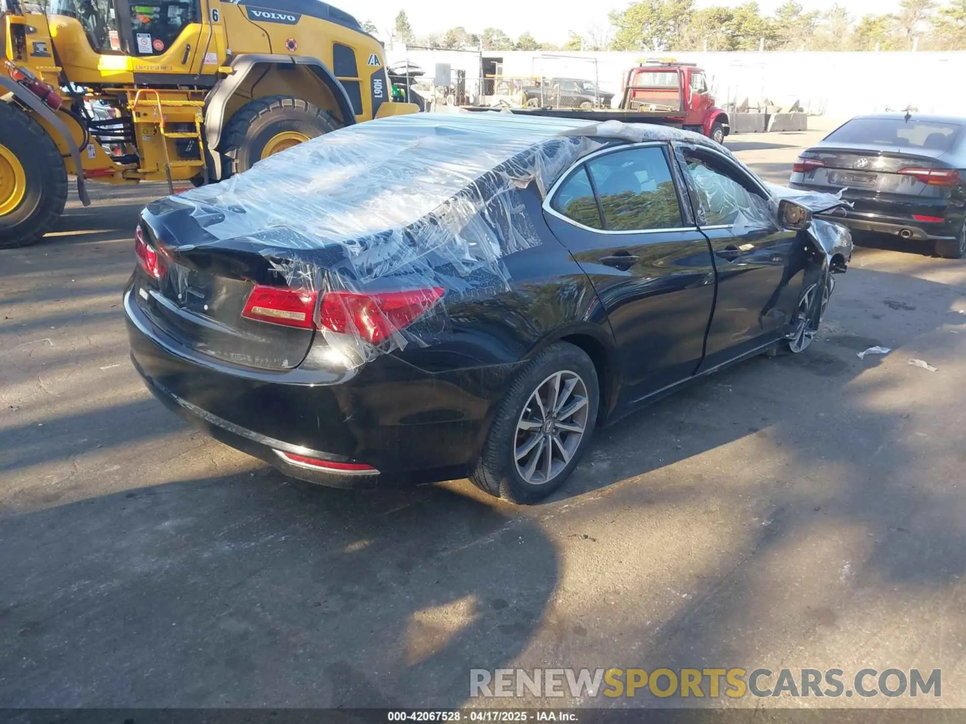 4 Photograph of a damaged car 19UUB1F31LA016968 ACURA TLX 2020