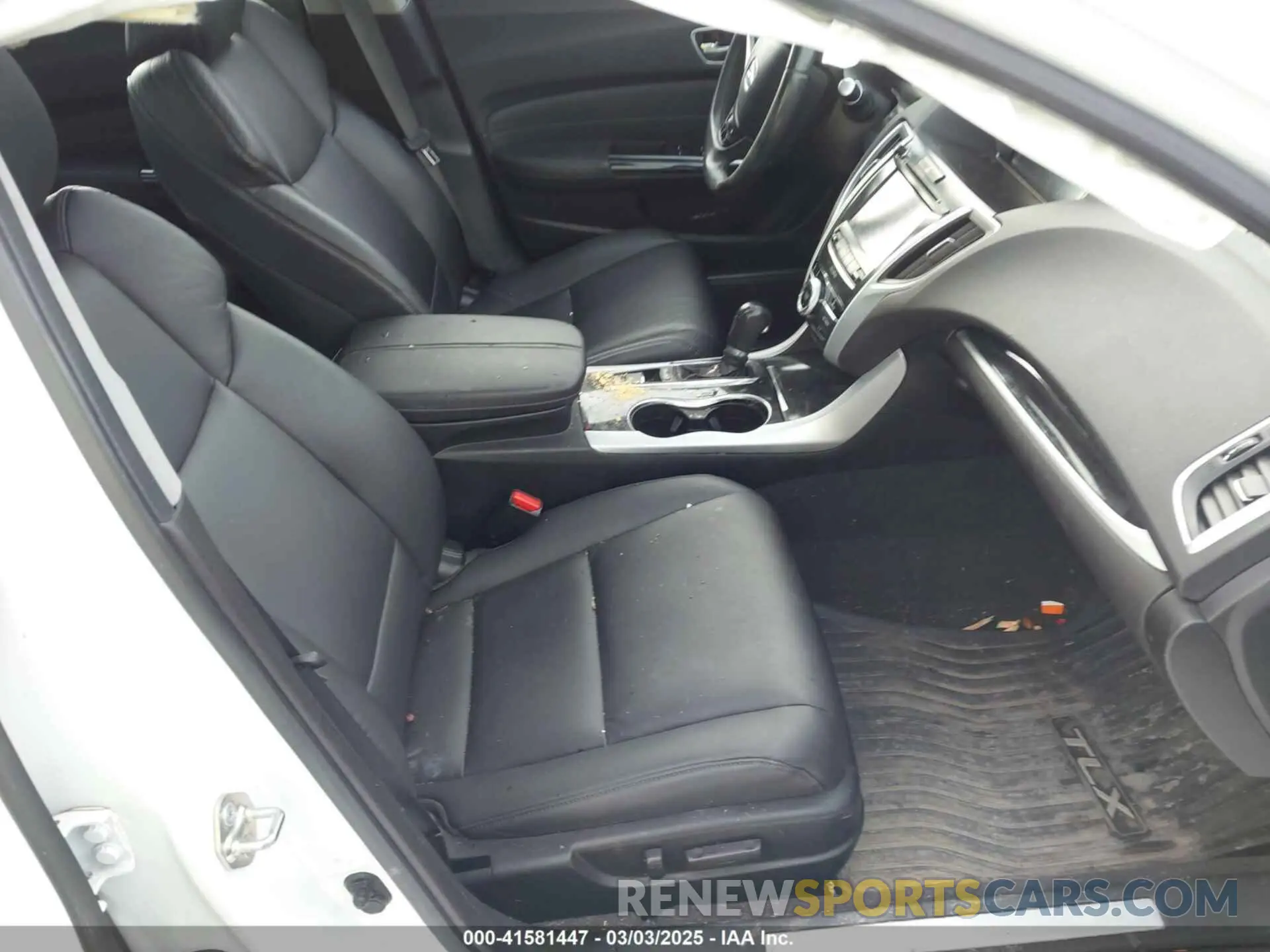 5 Photograph of a damaged car 19UUB1F32LA004148 ACURA TLX 2020